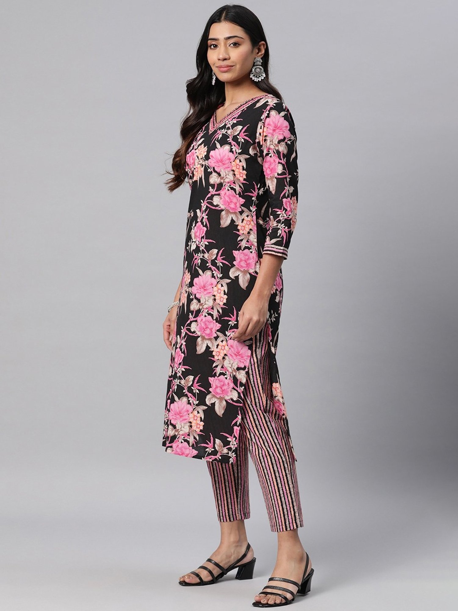 READIPRINT FASHIONS Black Cotton Floral Print Kurta Pant Set With Dupatta