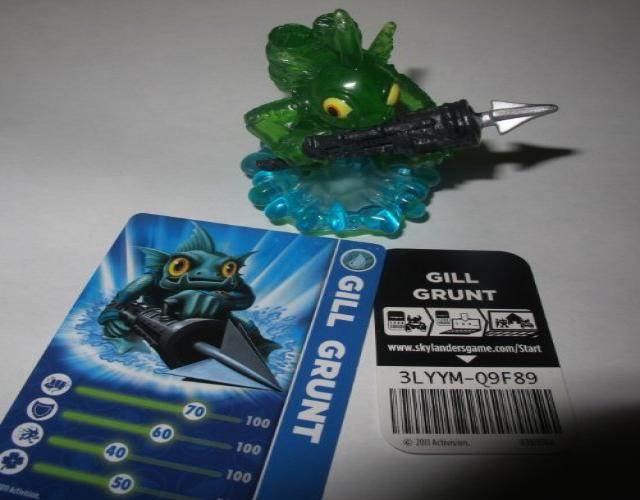 Exclusive Skylanders Spyro's Adventure Gill Grunt Variant translucent green