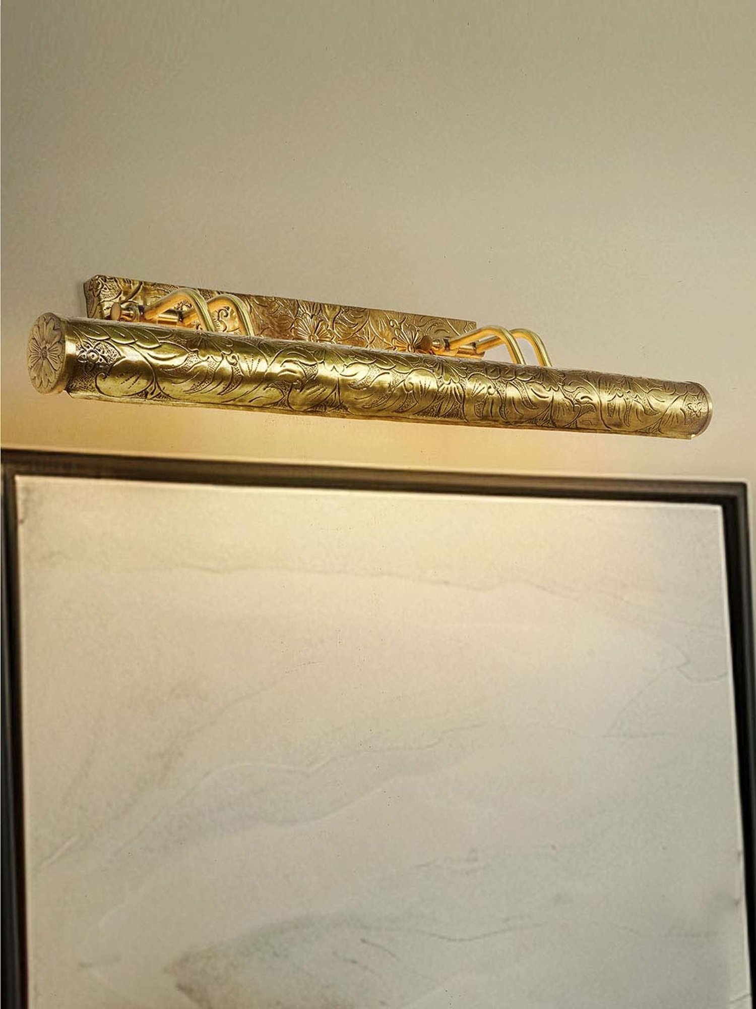 Fos Lighting Embrace Indian Artisanship 4-Light Chitai Picture Light for Large Paintings