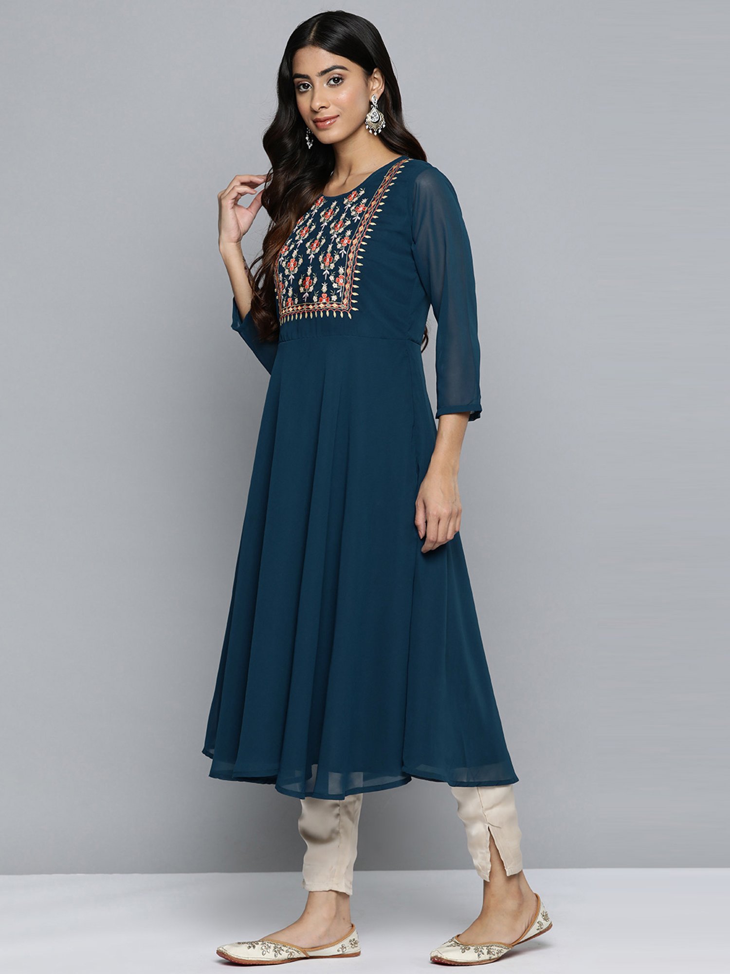 Jompers Blue Embroidered Flared Kurta