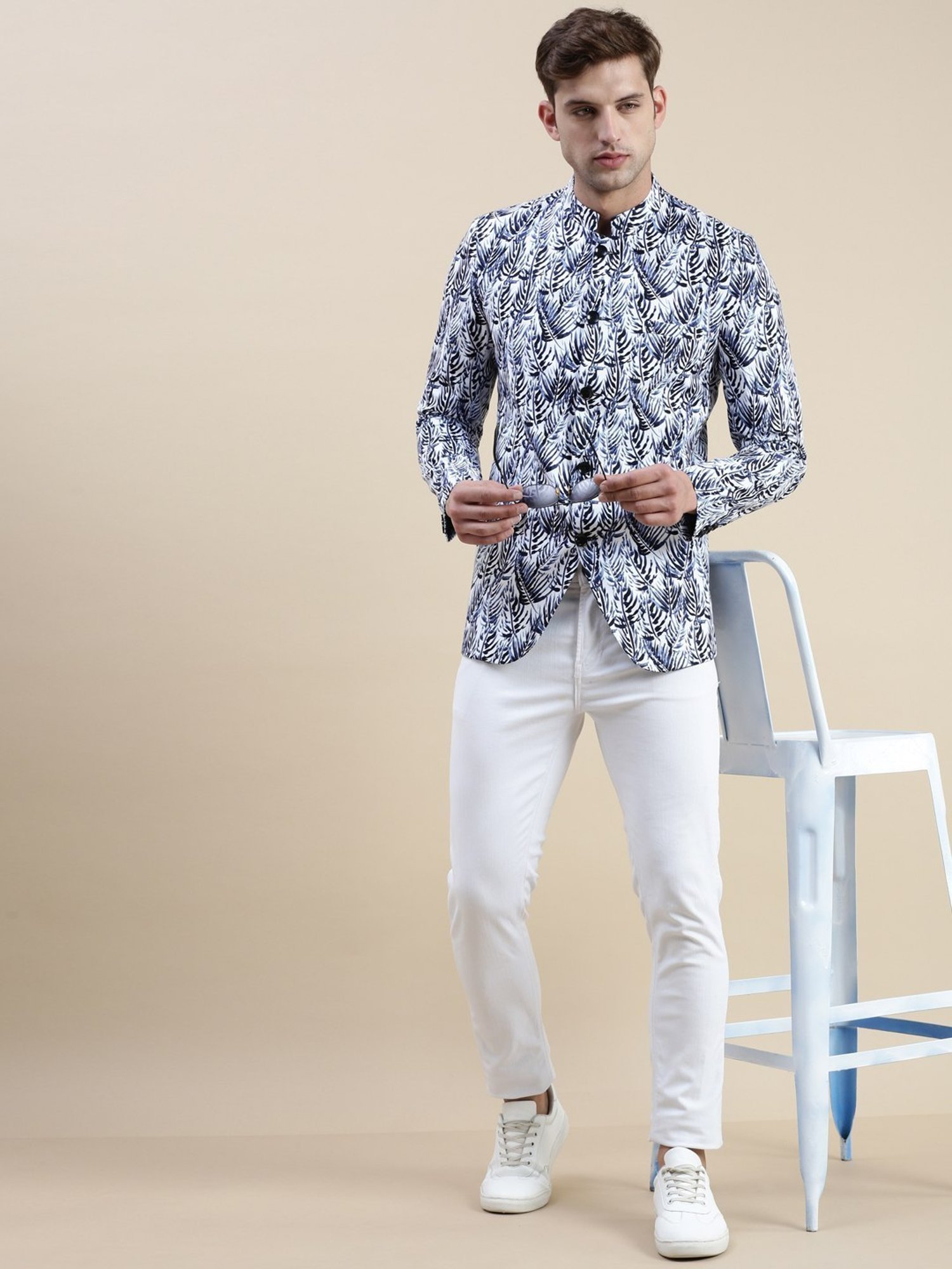 SHOWOFF White Cotton Slim Fit Printed Blazer