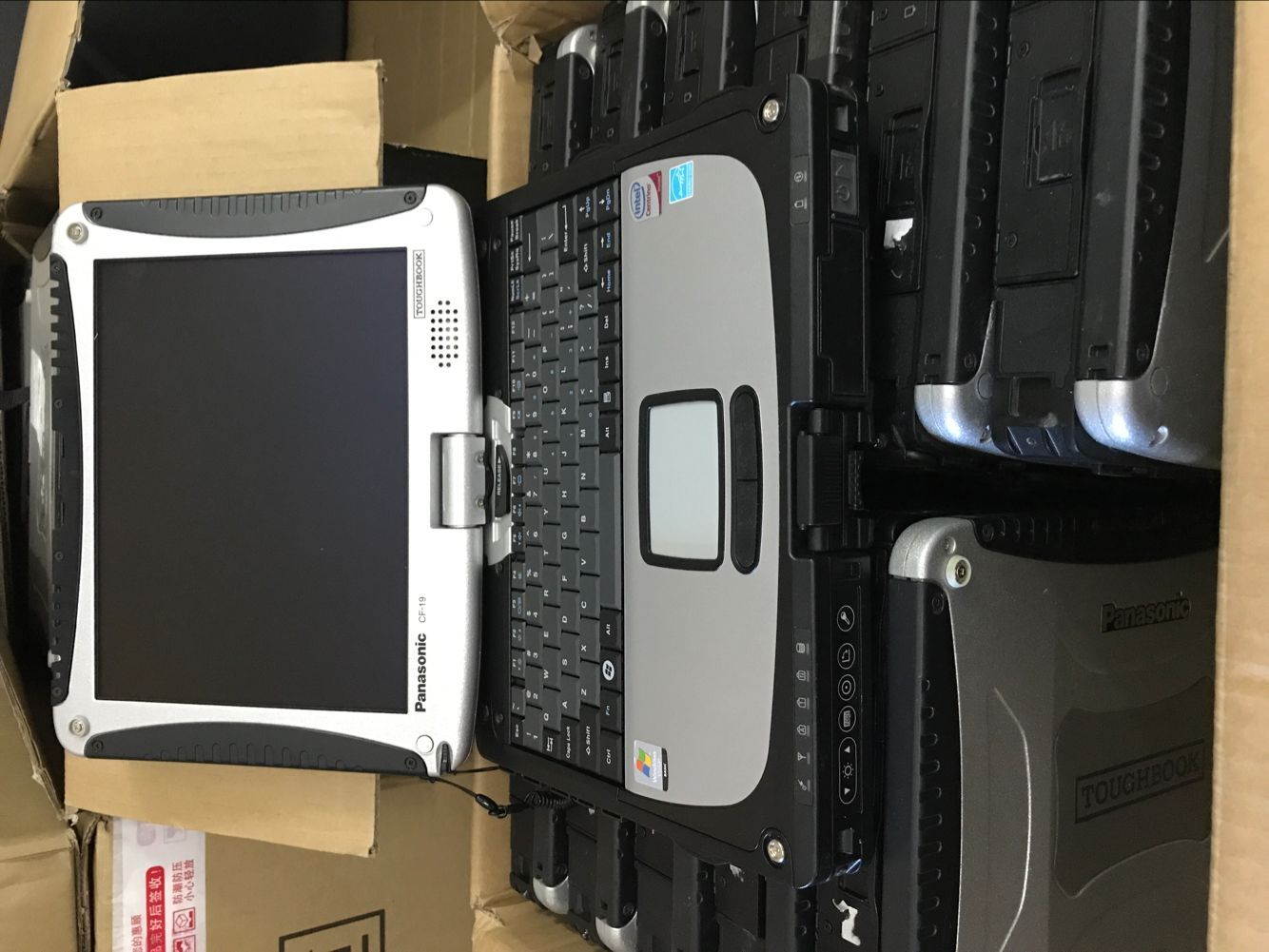 Panasonic laptop CF-19 fully rugged CPU i5/U540/MK4 memory 4G/DDR3 HDD 500G 10 inch LED screen 1024*768 hand touch rotating Windows 7/XP