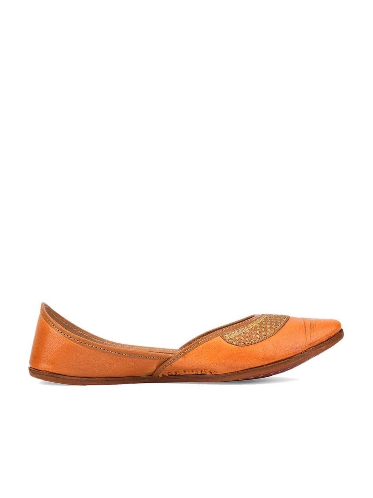 Desi Colour Women's Orange Ethnic Juttis