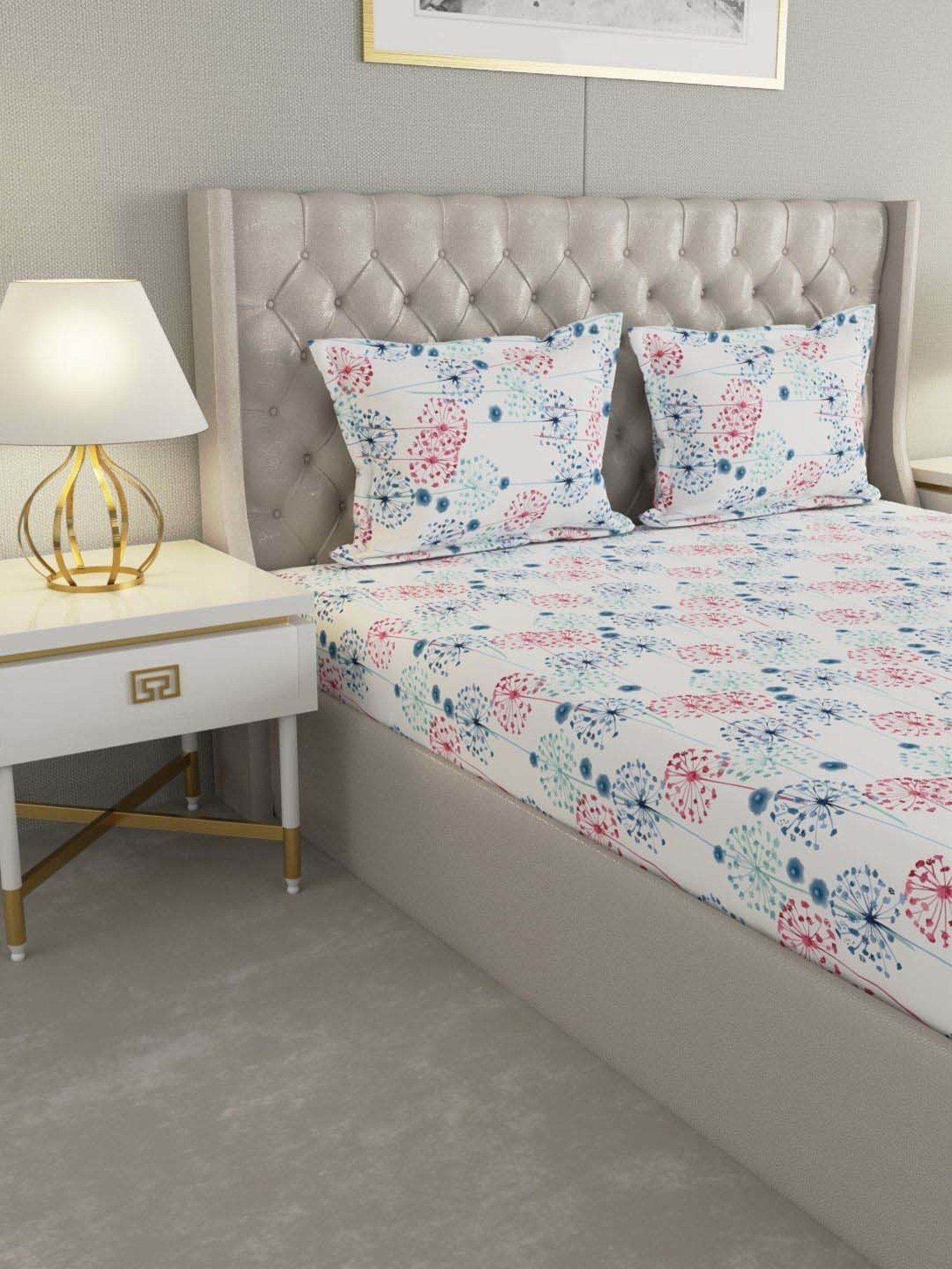 Raymond Home Shubham White & Red 120 TC Cotton King Bedsheet with 2 Pillow Covers