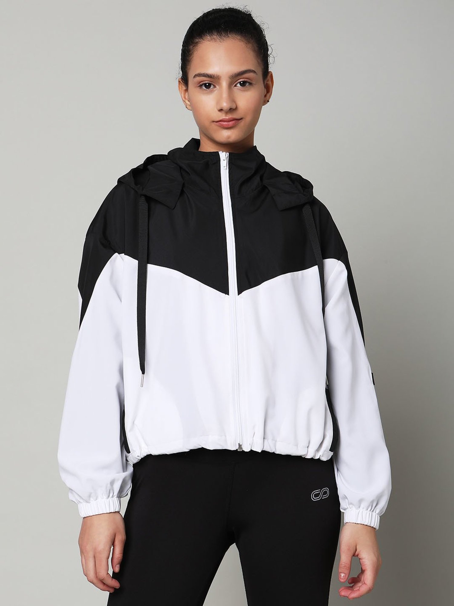 SILVERTRAQ Black & White Color-Block Sports Jacket