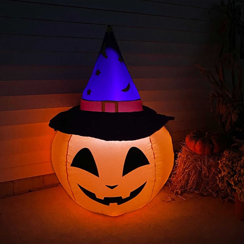 Sunnydaze 4 Foot Self Inflatable Blow Up Jack-O' Lantern with Witch Hat Outdoor Holiday Halloween Lawn Decoration with LED Lights
