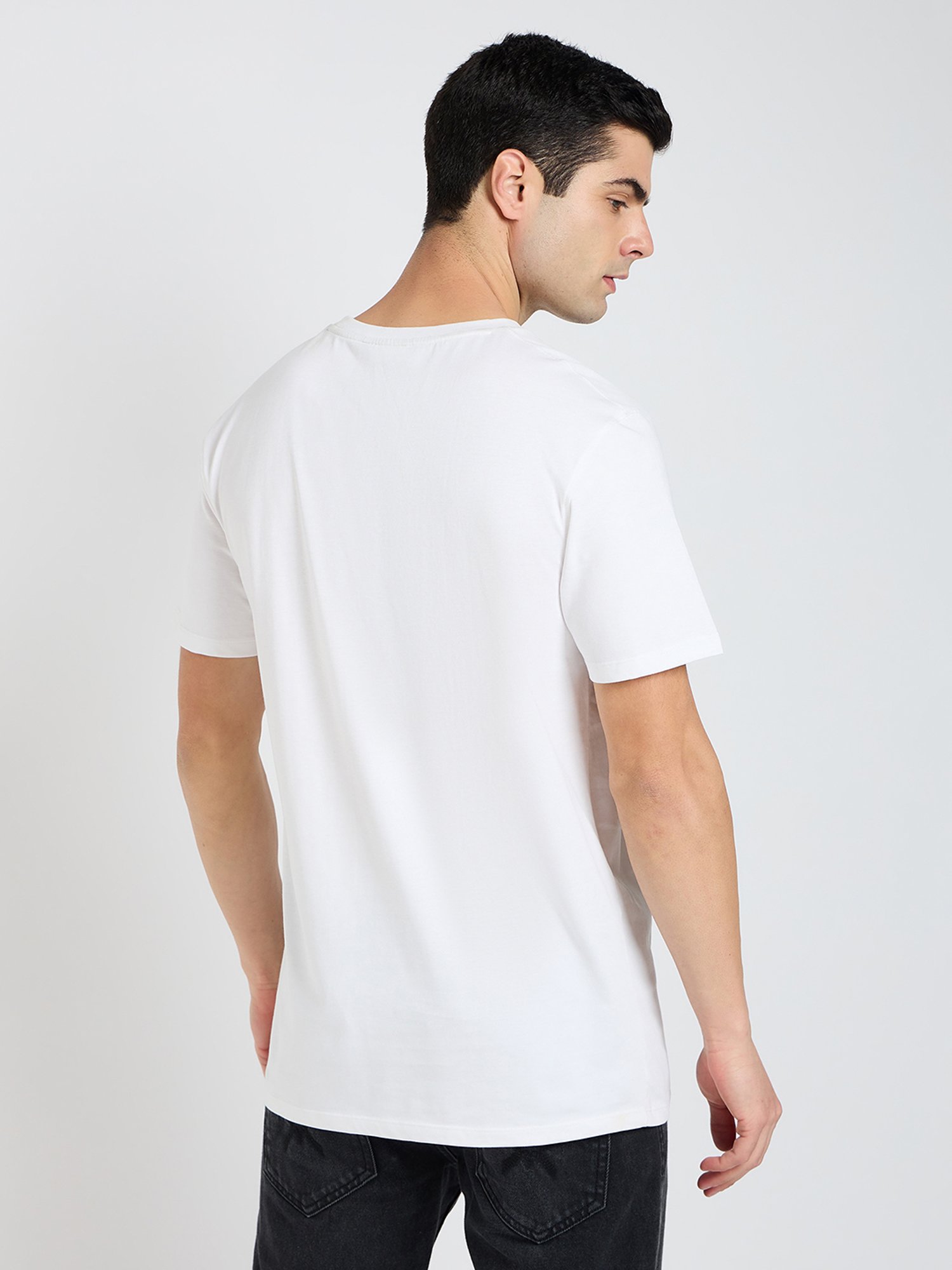 EDRIO White Regular Fit Graphic Print Crew T-Shirt