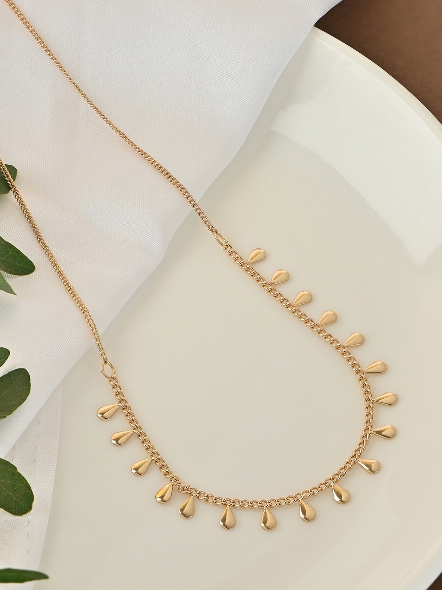 Toniq Gold-Plated Stylish Choker Necklace