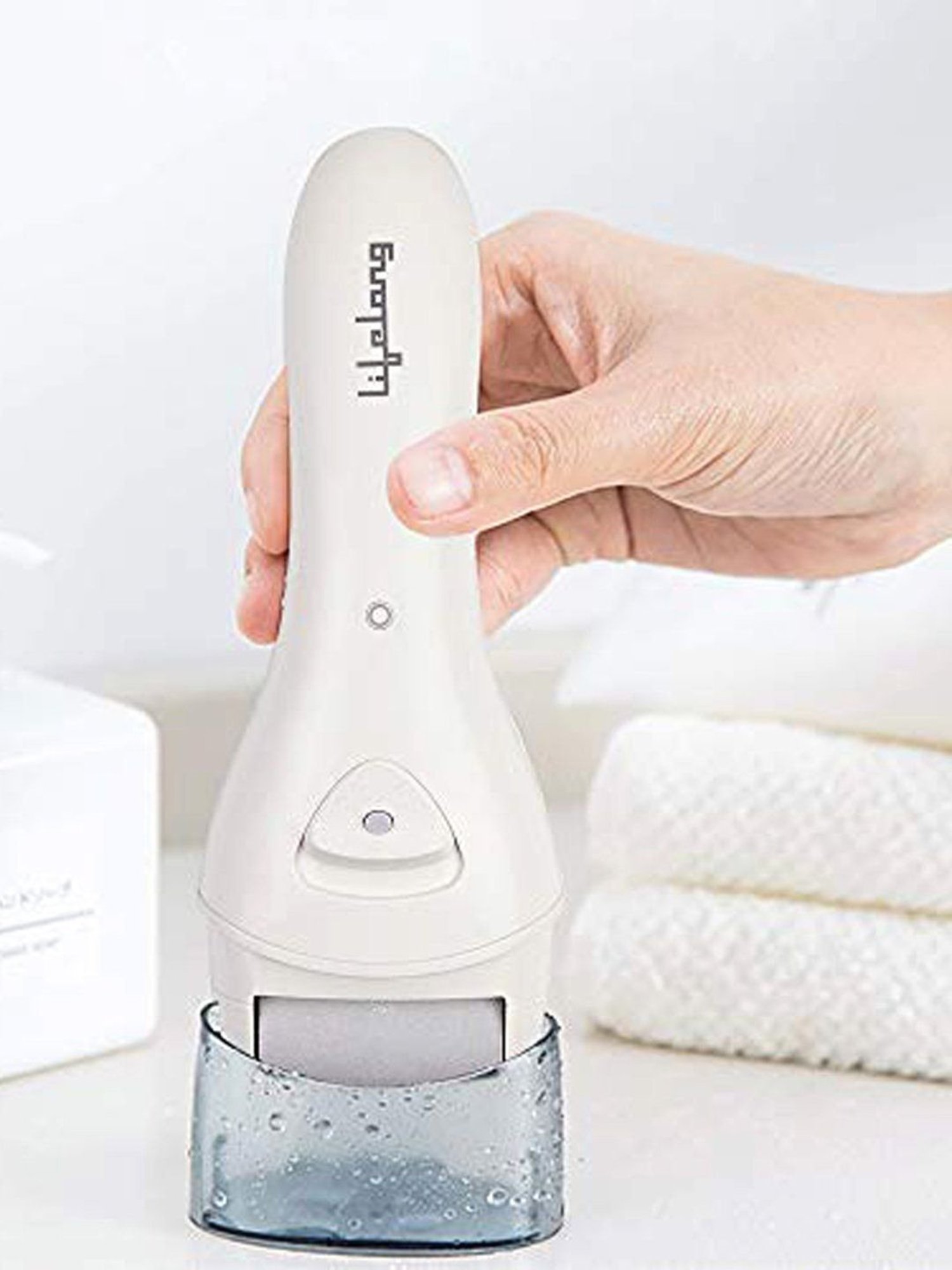 Lifelong LLPCW04 Wet and Dry Cordless Epilator (White)