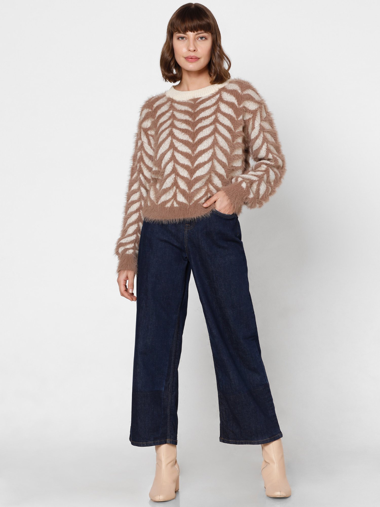Vero Moda Brown & White Regular Fit Pullover