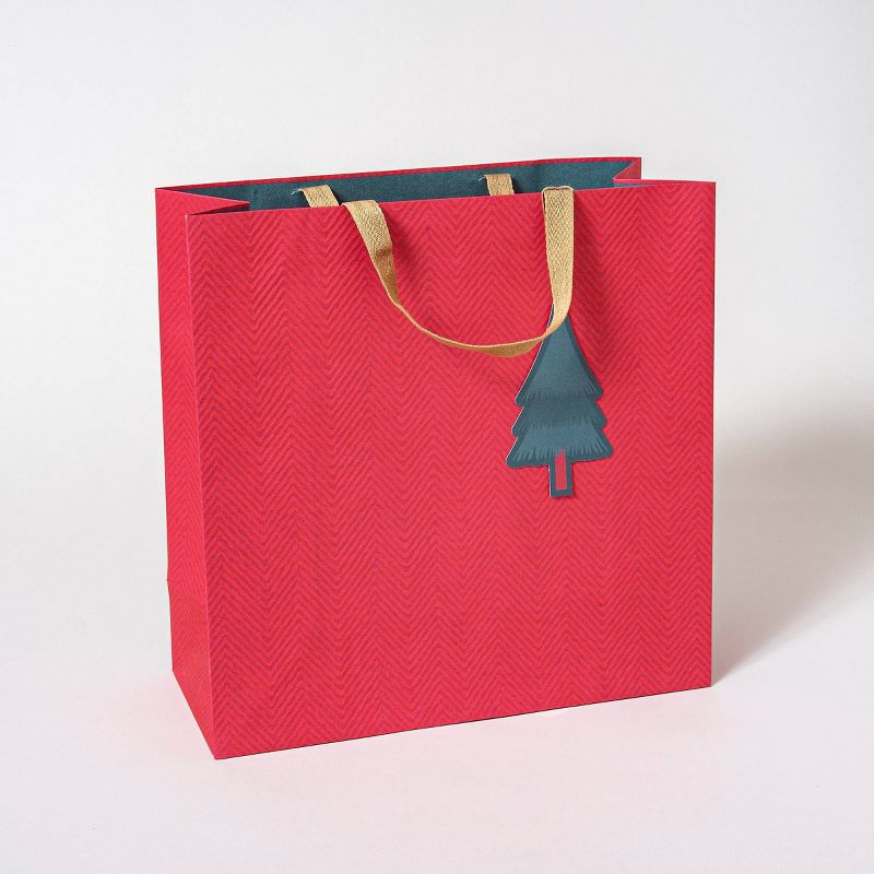 Bamboo Tree Gift Bag Red - IG Design Group