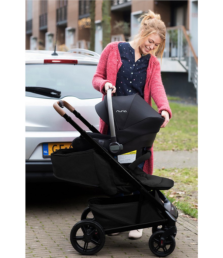 Nuna Caviar Tavo Travel System with Nuna Pipa Lite Car Seat