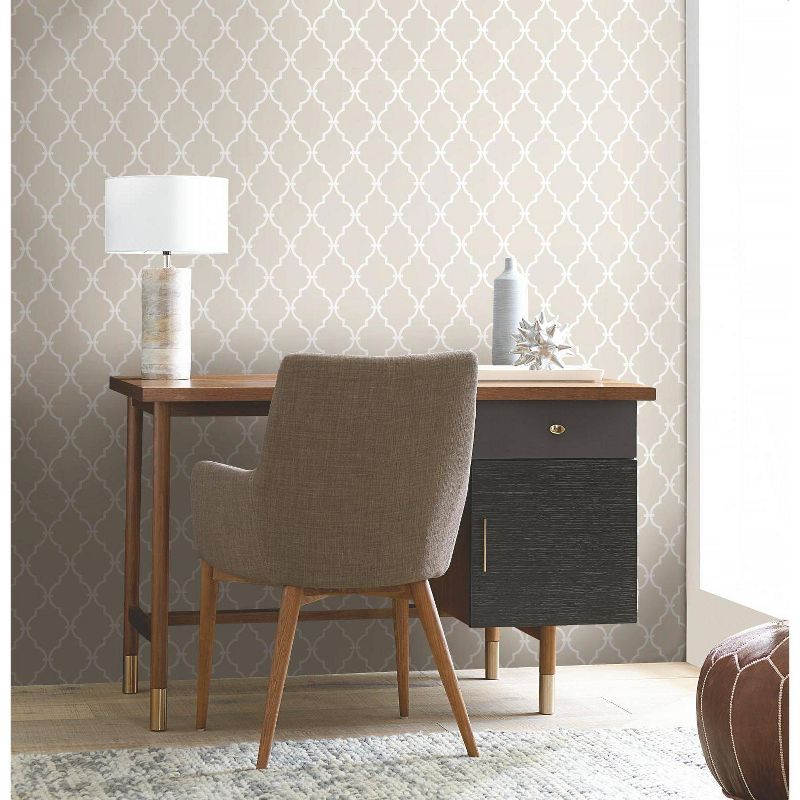 RoomMates 28.2" Modern Trellis P&S Wallpaper Beige