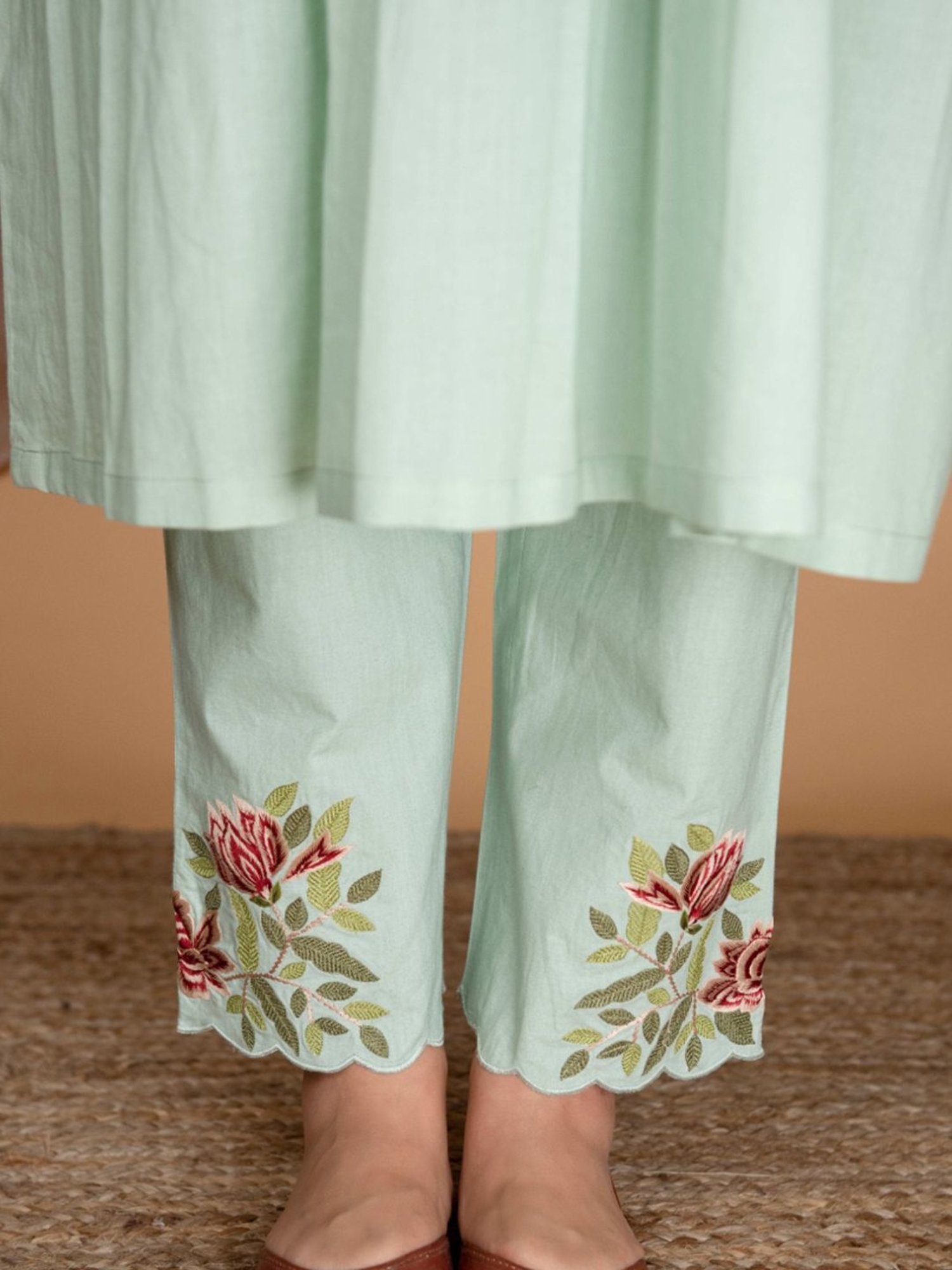 Priya Chaudhary Green Nargis Hand Embroidered Cotton Kurta