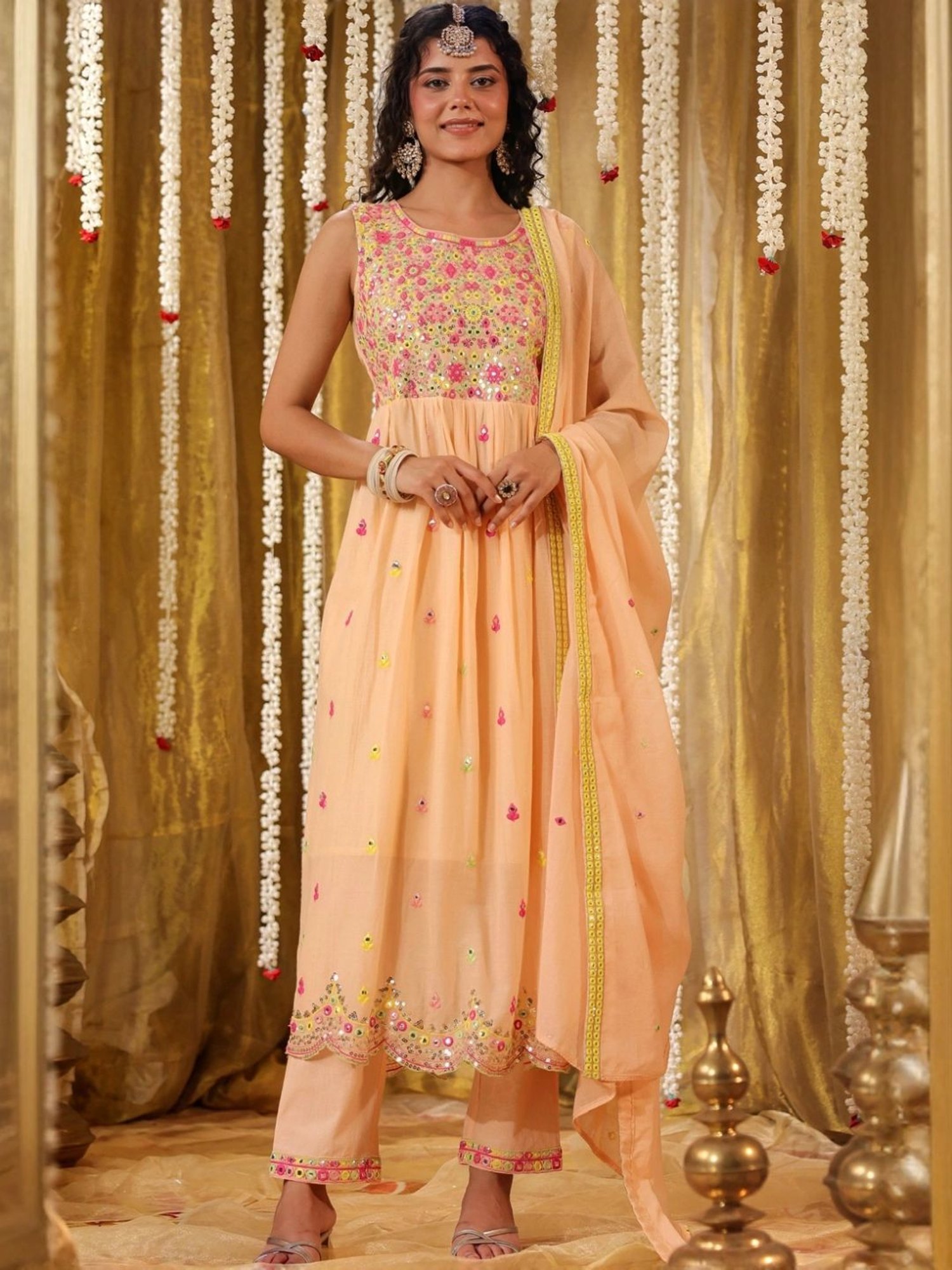 SCAKHI Peach Mulmul Mirror And Sequin Embroidered Sleeveless Gathered Kurta with Pant And Dupatta