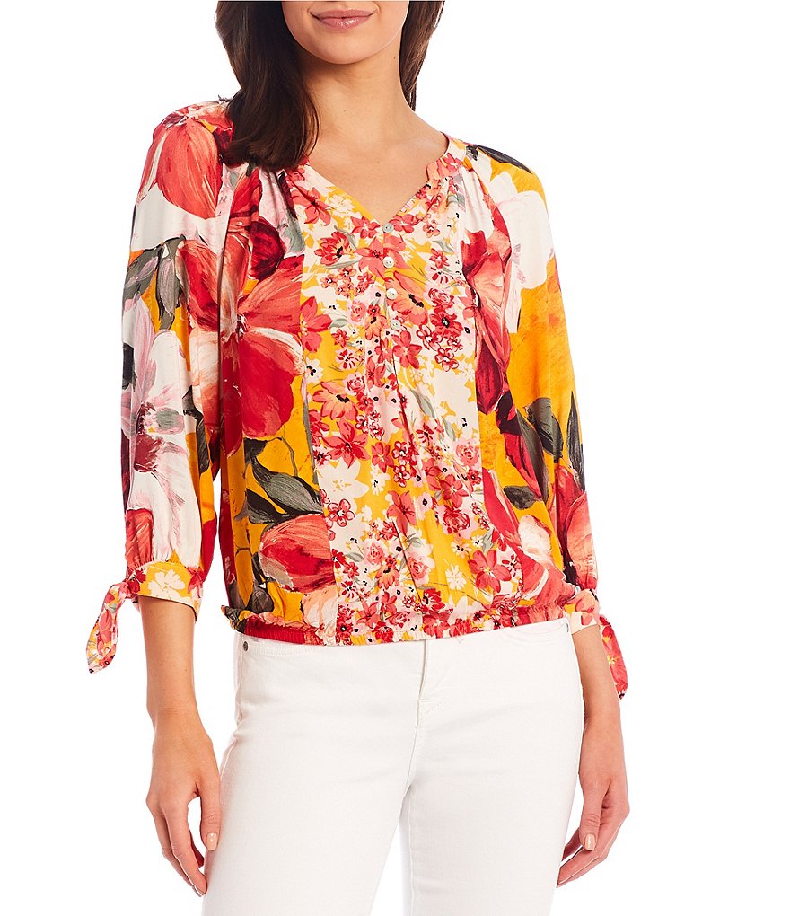 Figueroa & Flower Petite Size Lita Floral Print Band Split V-Neck 3/4 Tie Sleeve Bubble Hem Top