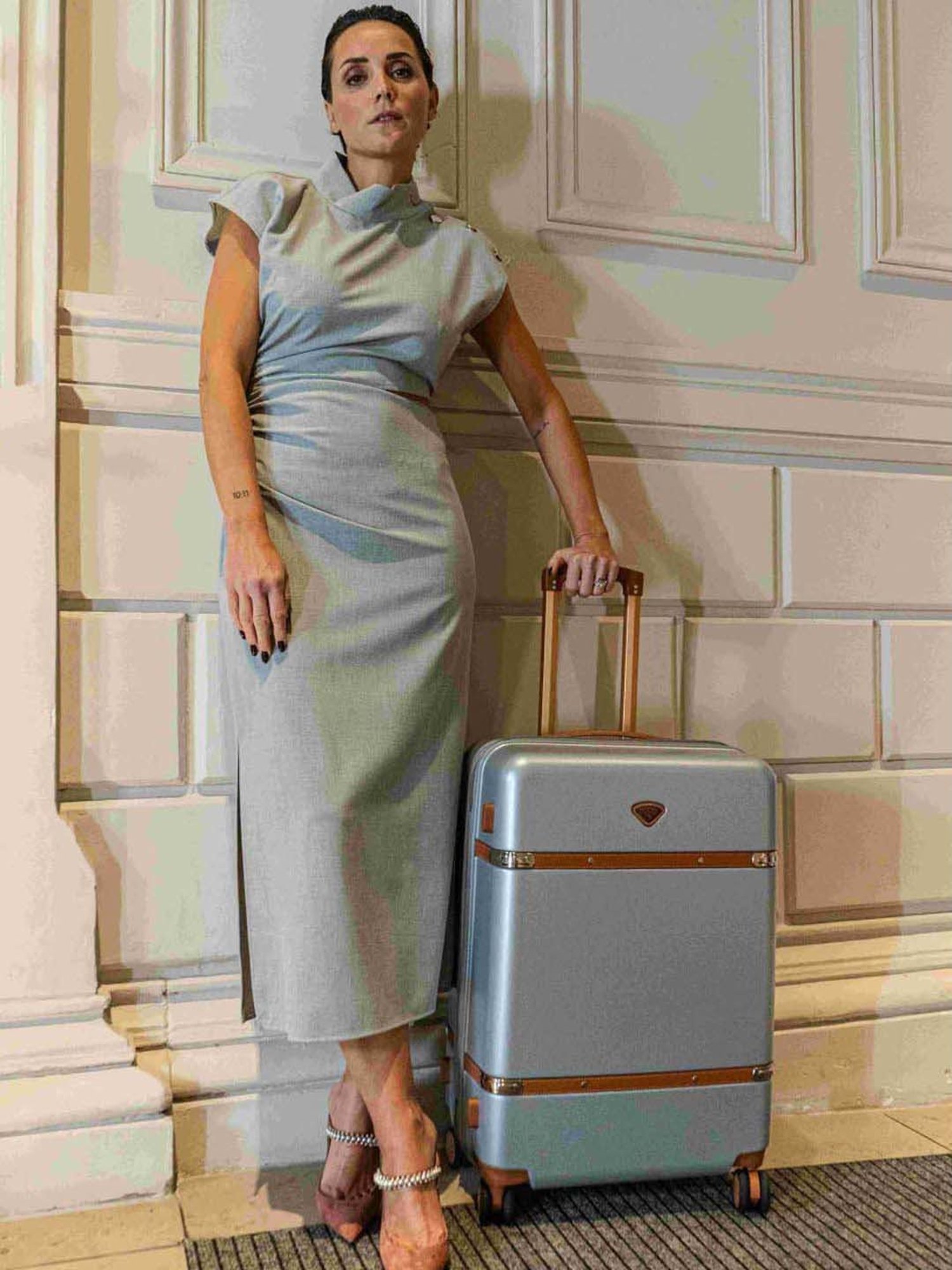 Perquisite Y2K Luxe Range Black Hard 20" Cabin Luggage