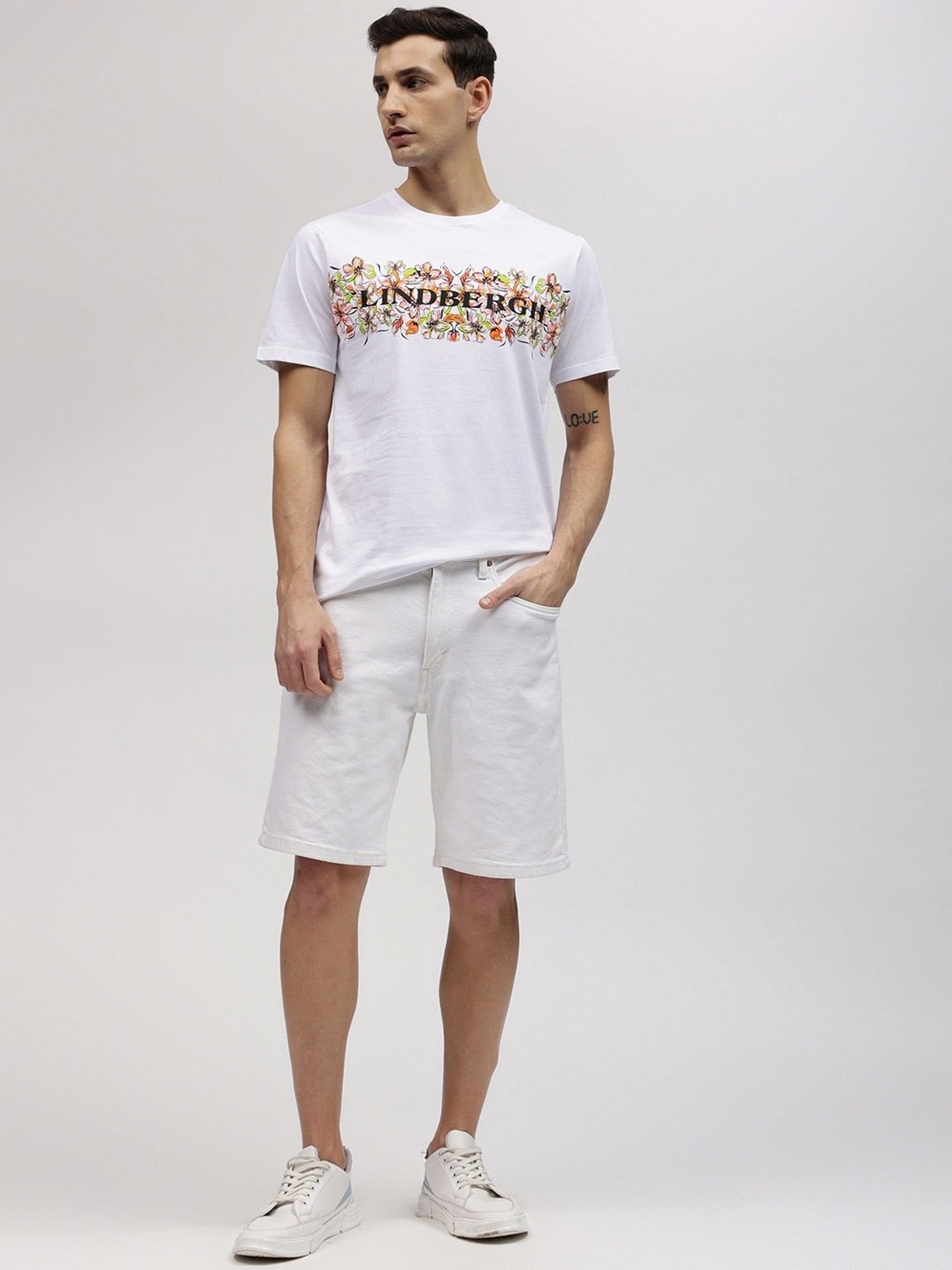 Lindbergh White Cotton Regular Fit Printed T-Shirt