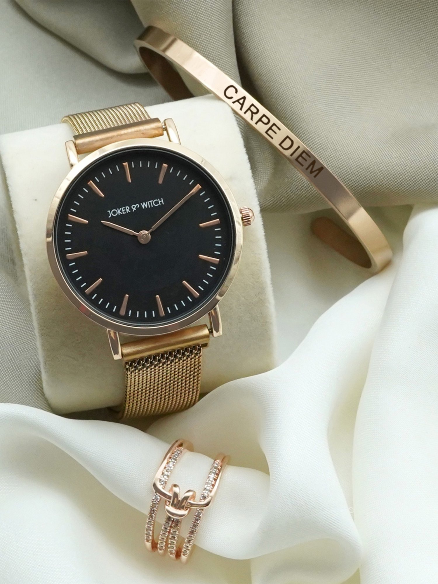 Joker & WItch JWBS294 Analog Watch with Bracelet Gift Set for Women