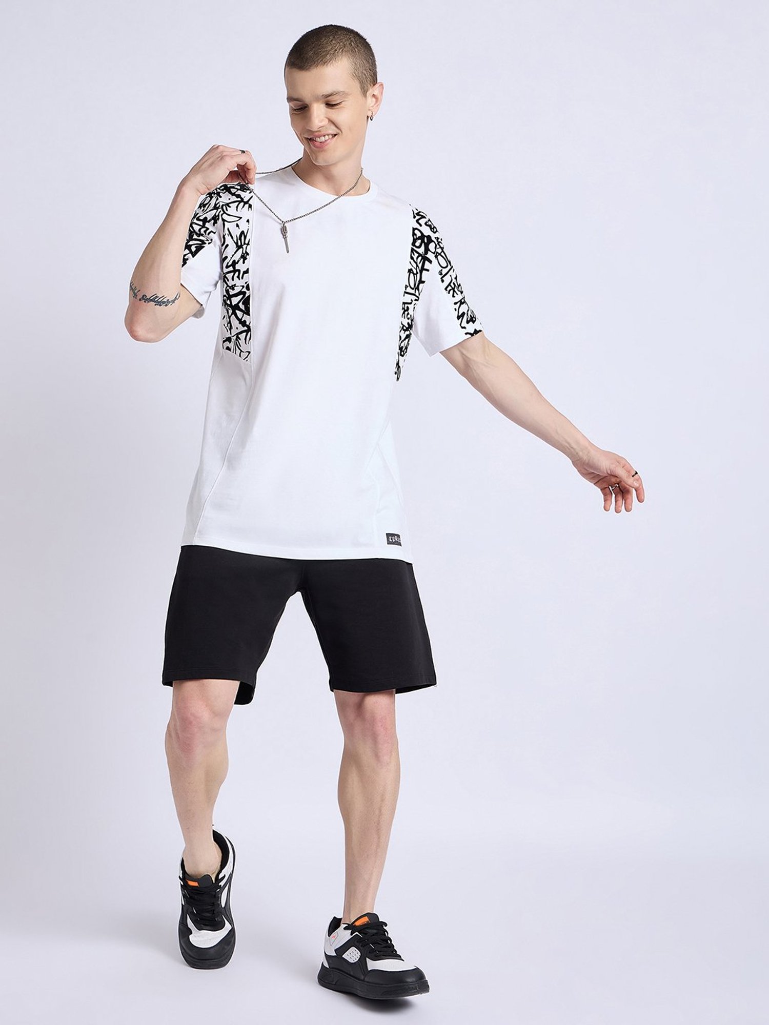 EDRIO White Regular Fit Printed Crew T-Shirt