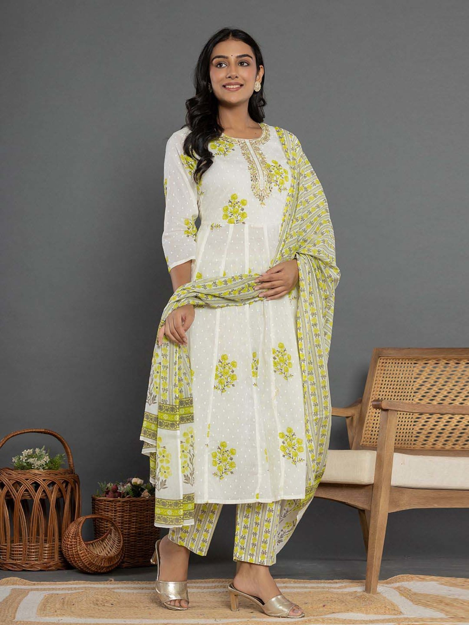 Yufta Green & White Cotton Printed Kurta Pant Set With Dupatta