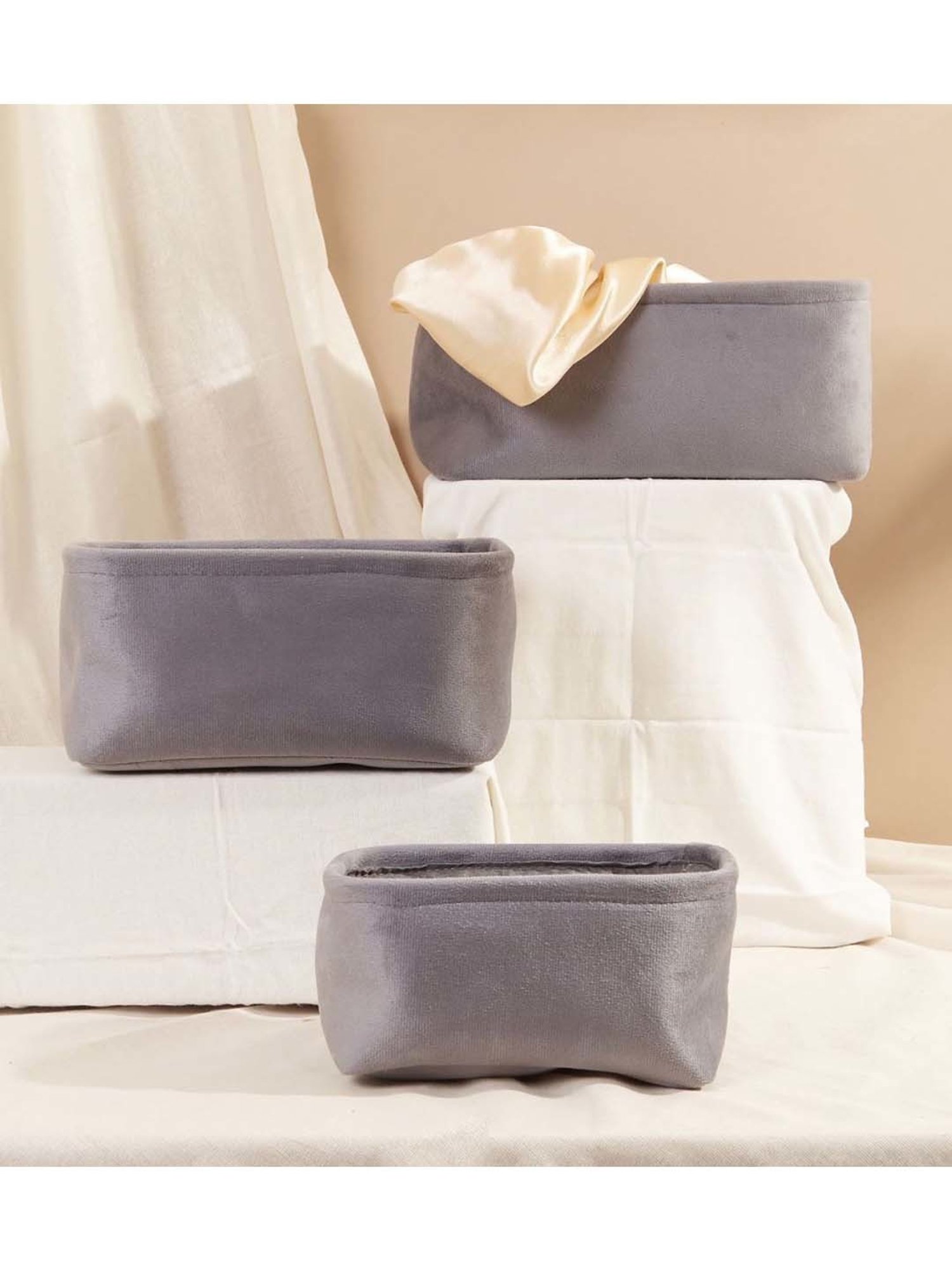 Mason Home Velvet Grey Basket (Set of 3)