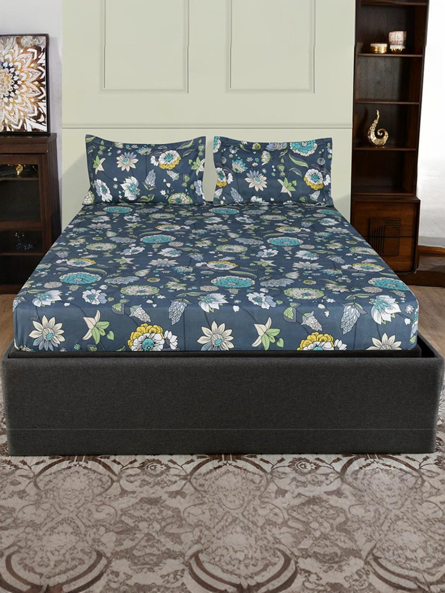 @Home Aurora Black 130 GSM Polyester Double Bedsheet with 2 Pillow Covers