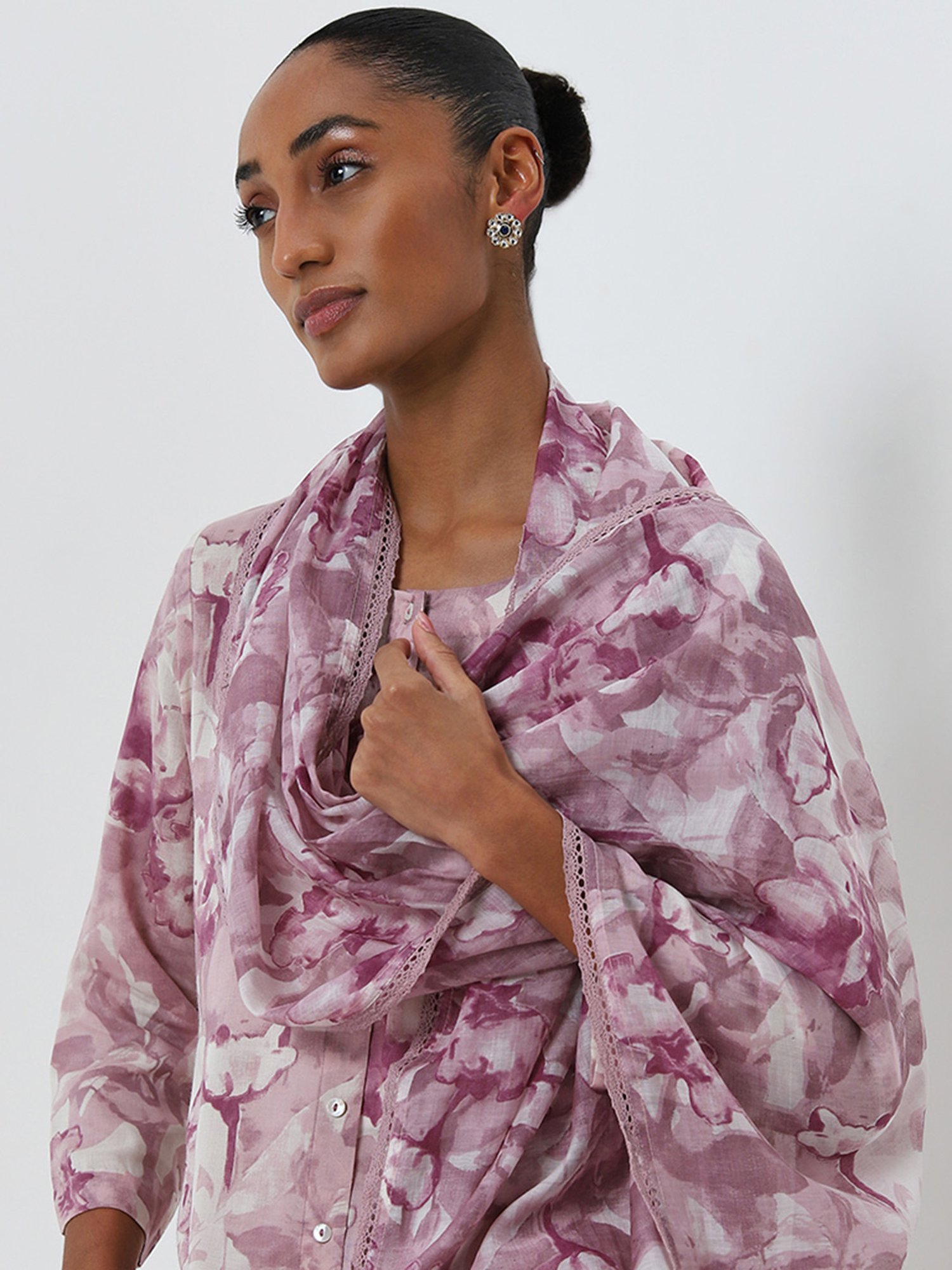 Zuba by Westside Mauve Floral Design Stole