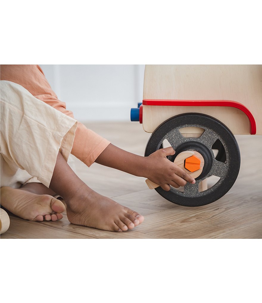 Plan Toys Motor Mechanic Play Set