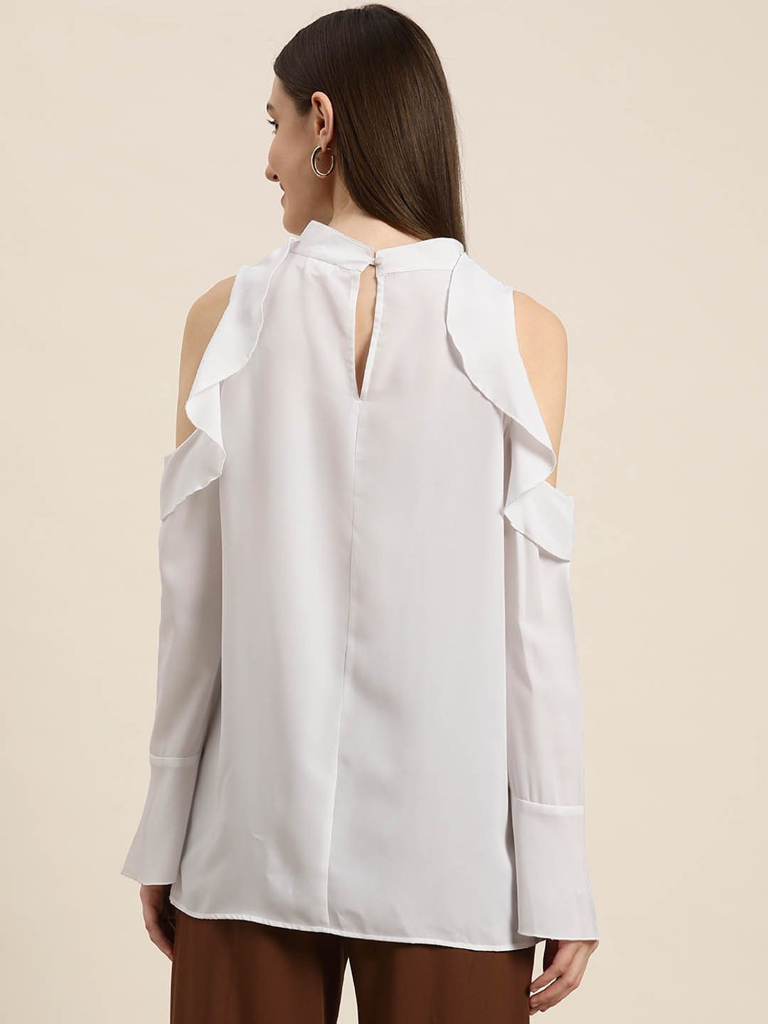 Qurvii White Regular Fit Top