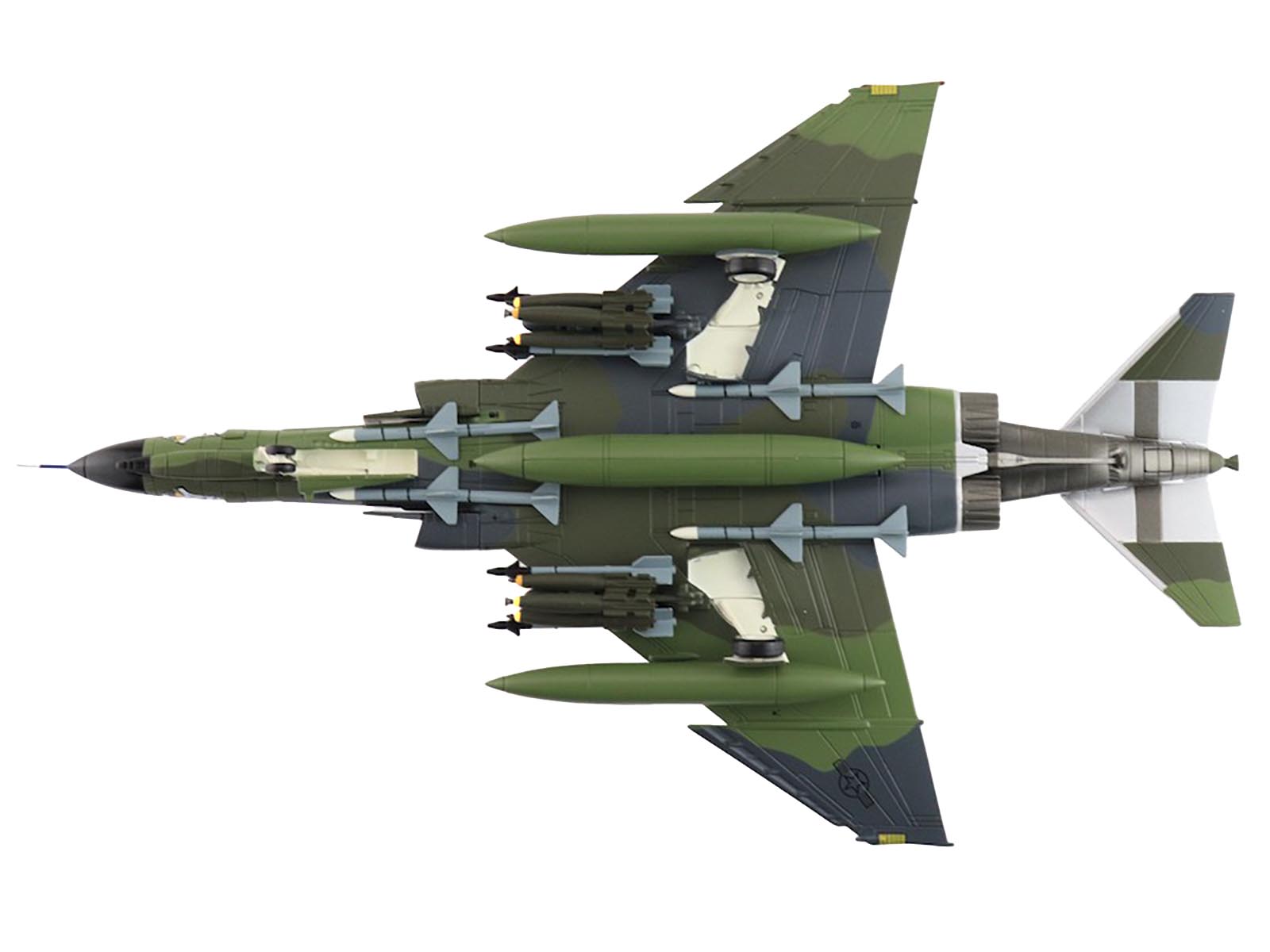 McDonnell Douglas F-4B Phantom II Fighter-Bomber Aircraft "VF-143 Pukin Dogs USS Constellation" (1967) United States Navy "Air Power Series" 1/72 Diecast Model by Hobby Master