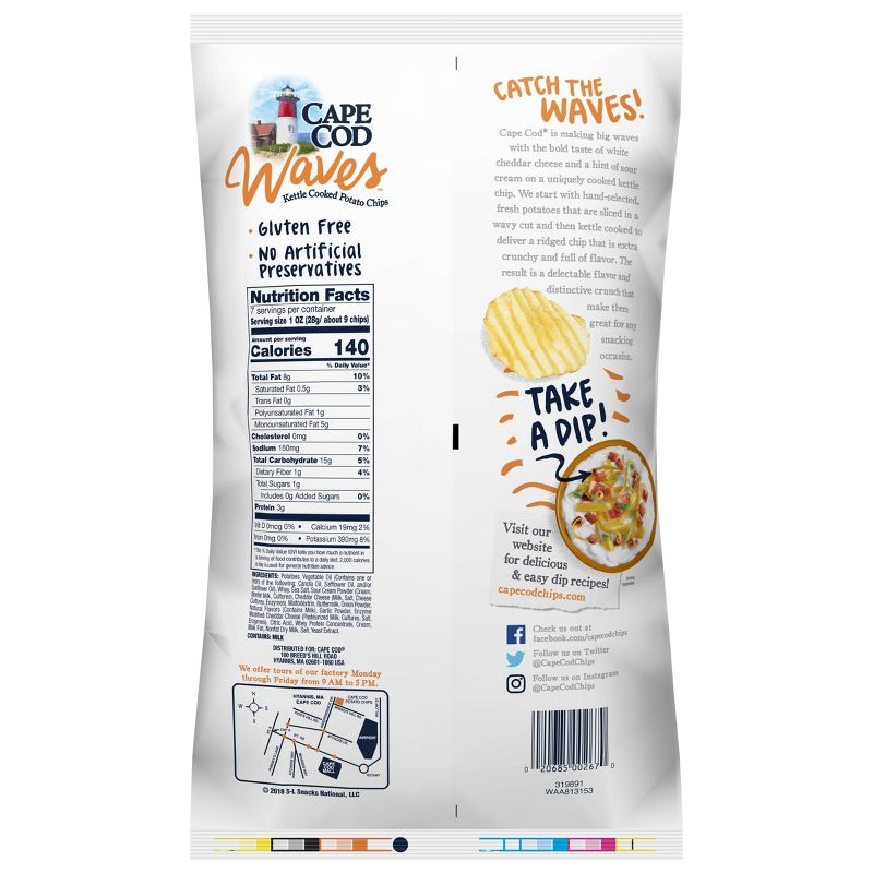 Cape Cod Waves Kettle Cooked White Cheddar & Sour Cream Potato Chips - 7.5oz