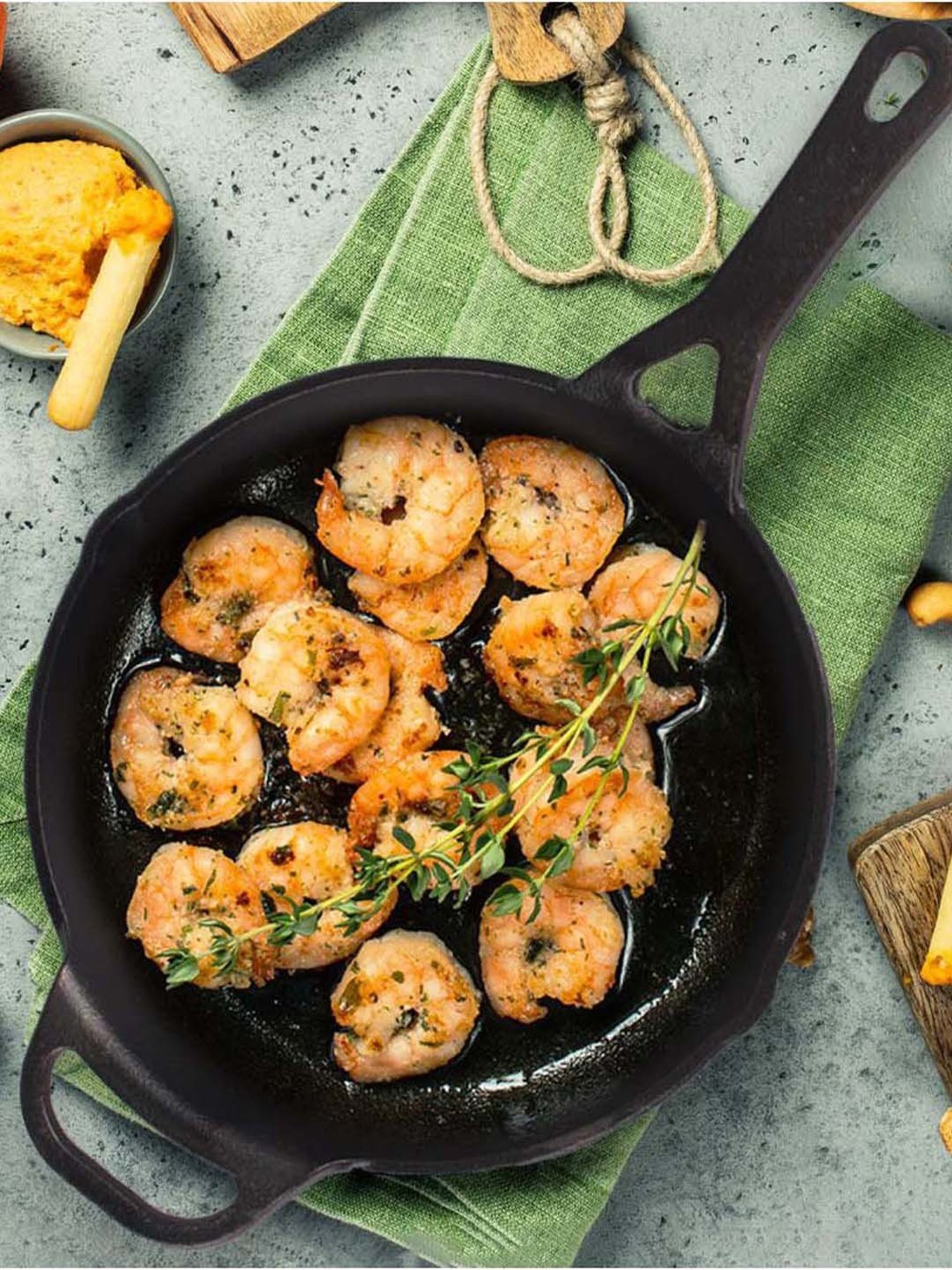 The Indus Valley Black Cast Iron 26.16 cm Induction Cooking & Deep Frying Pan With Long Handle