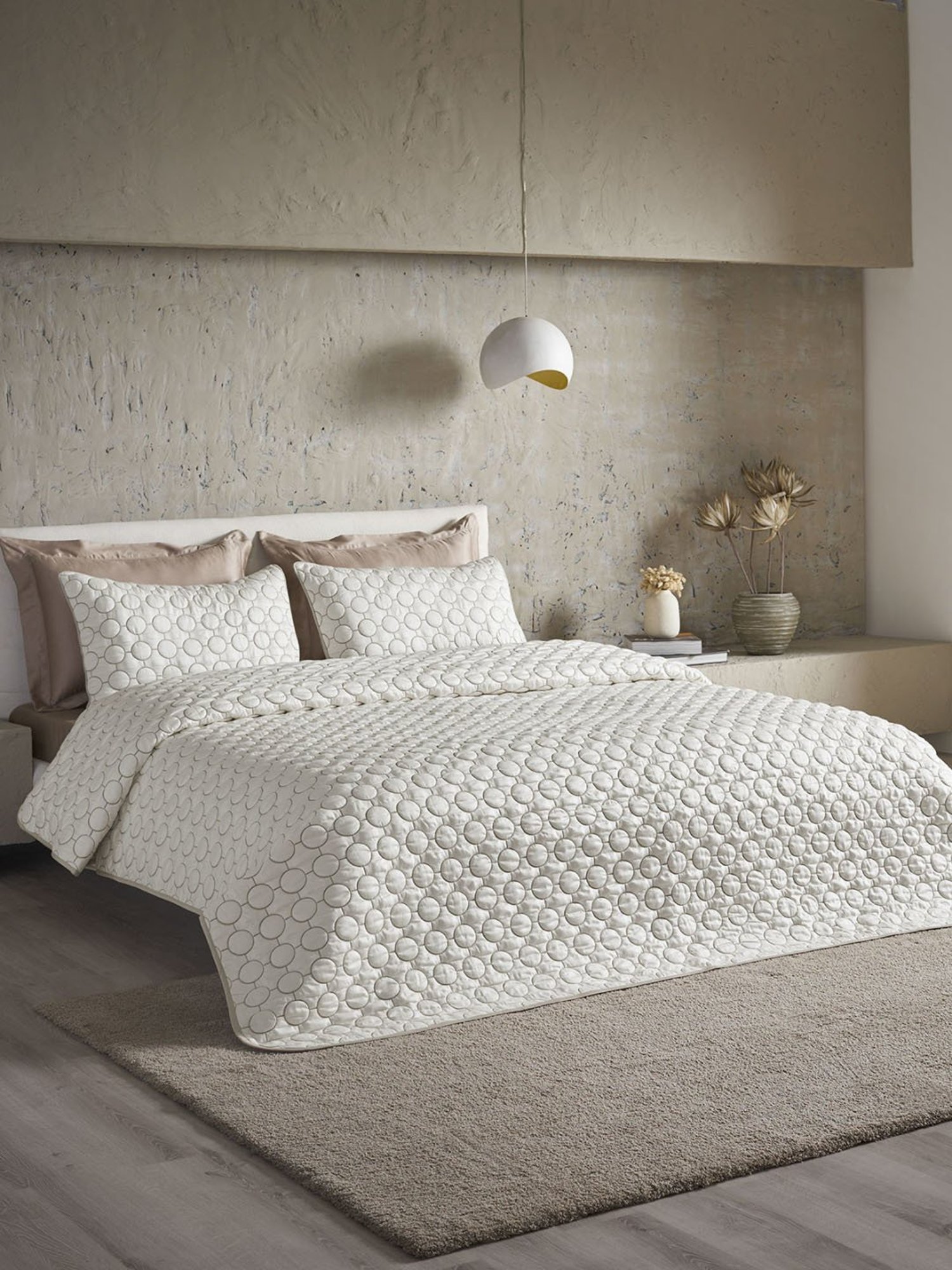 DDECOR Live beautiful Quilted Modernity Snow 210 TC Cotton Comforters - Set of 3
