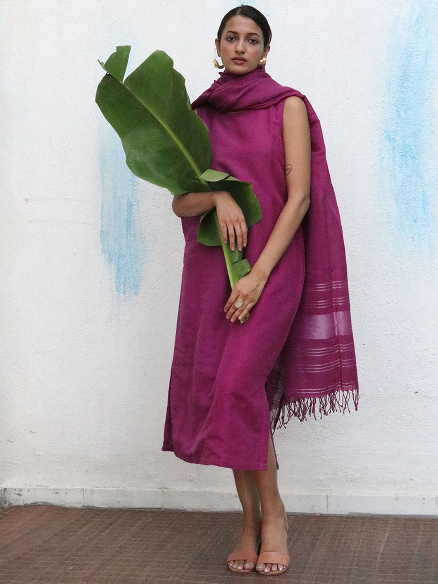 Chidiyaa Purple Breathe Nora Handwoven Linen Dupatta