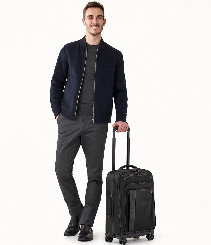 Briggs & Riley ZDX 22#double; Carry-On Expandable Spinner