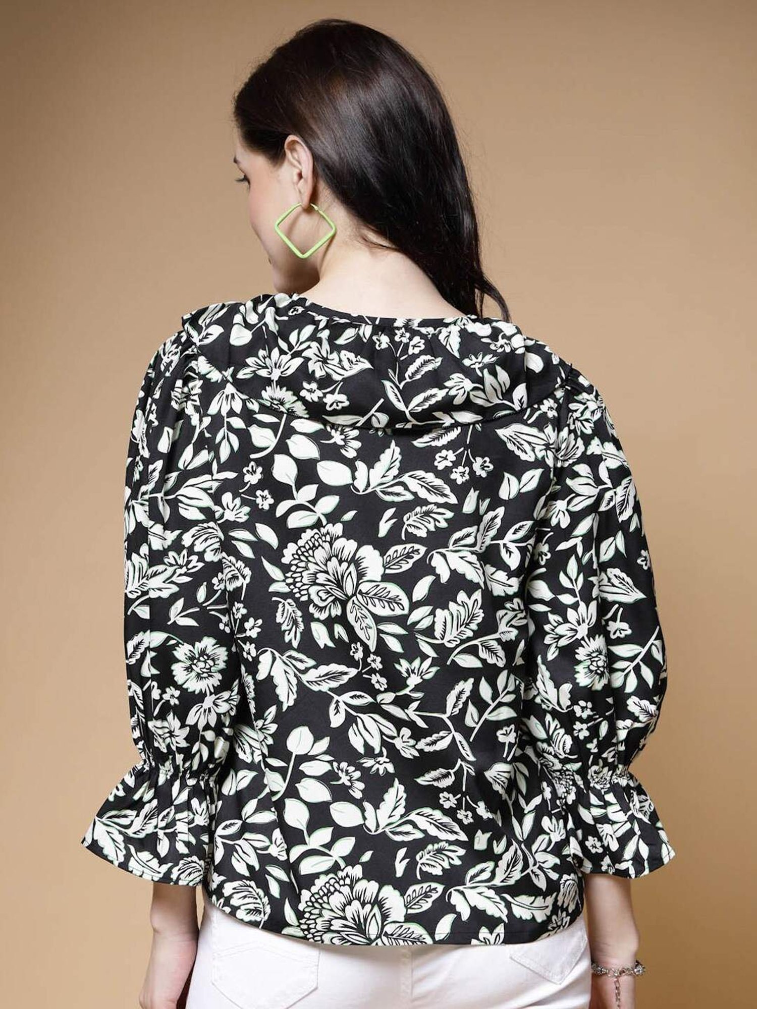 Melon by PlusS Black Floral Print Top