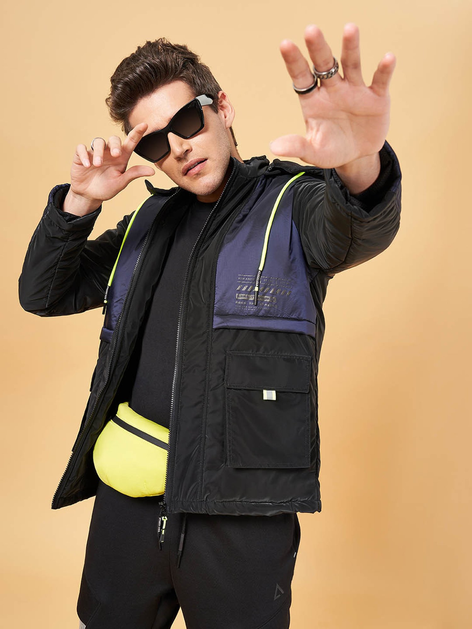 Street 808 by Pantaloons Black Regular Fit Colour Block Hooded Jacket