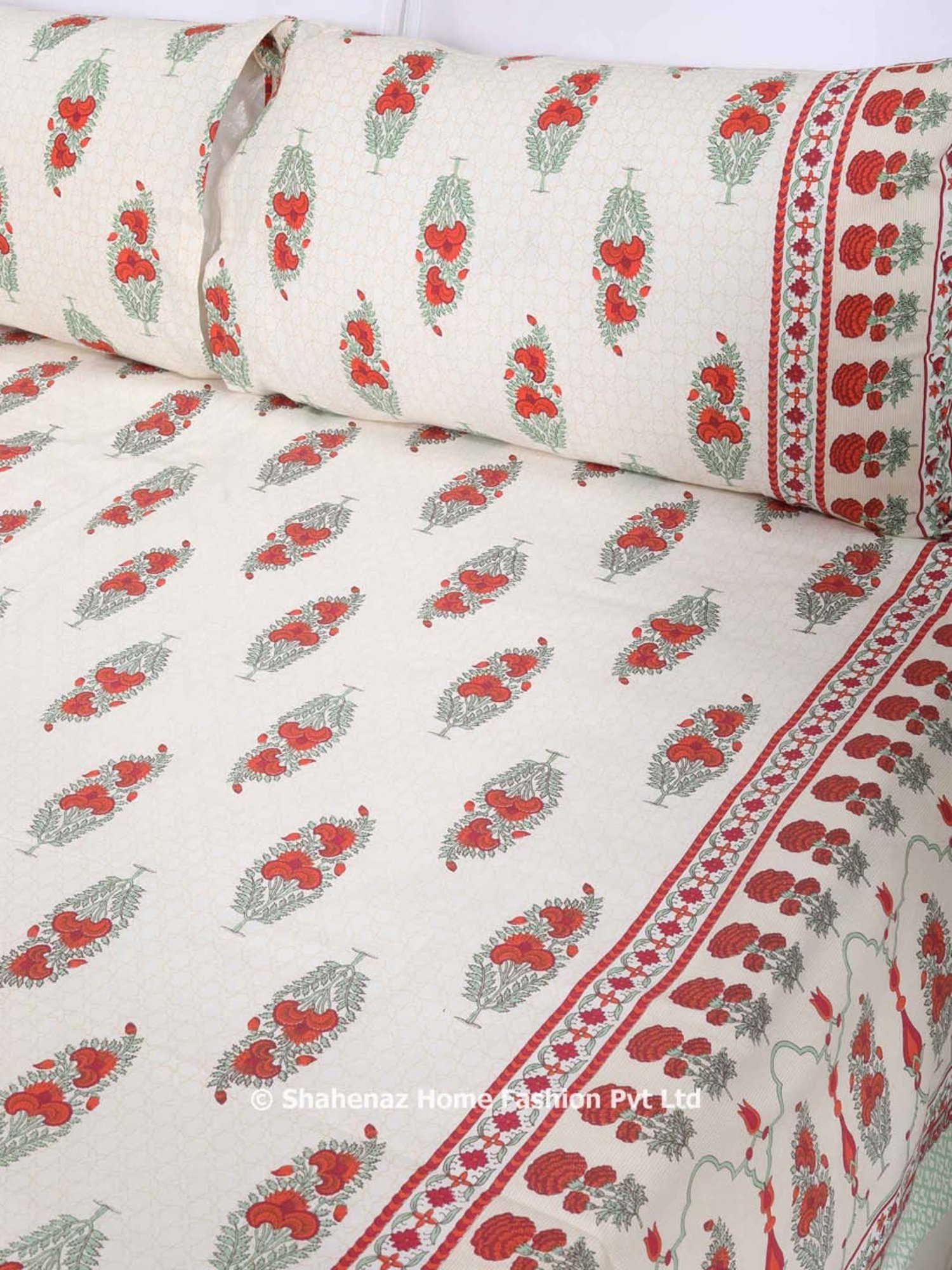 Shahenaz Green 120 TC Cotton Zainab Booti Double Bedsheet with 2 Pillow Covers