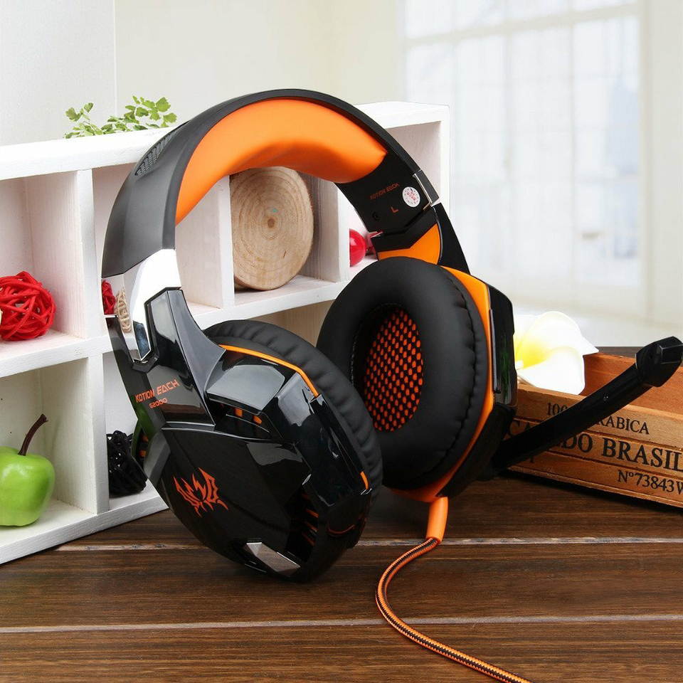 KOTION EACH G2000 Top Quality 50mm Drivers Wired Gaming Headphones with Mic for PC Computer Headset Earphone Stereo Bass LED Light & Noise Isolation-Red