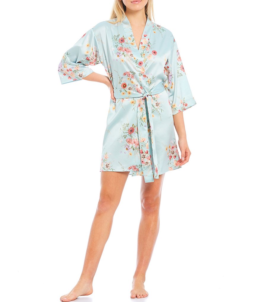 Flora Nikrooz Jolene Floral Print Charmeuse Short Wrap Robe