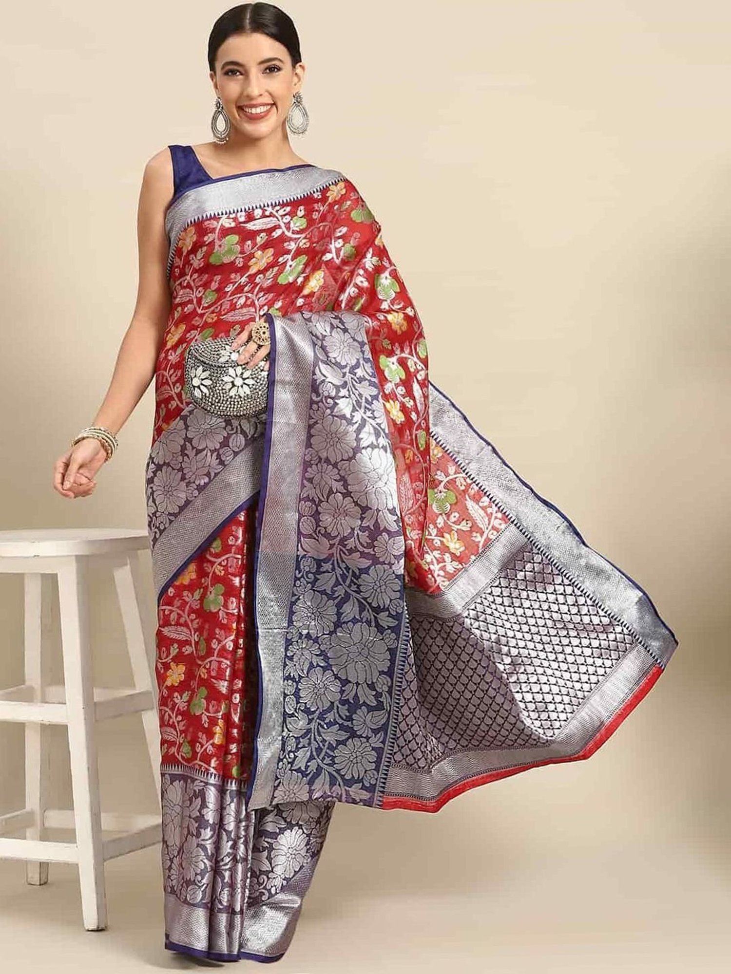 Unnati Silks Grey Cotton Printed Saree With Unstitched Blouse