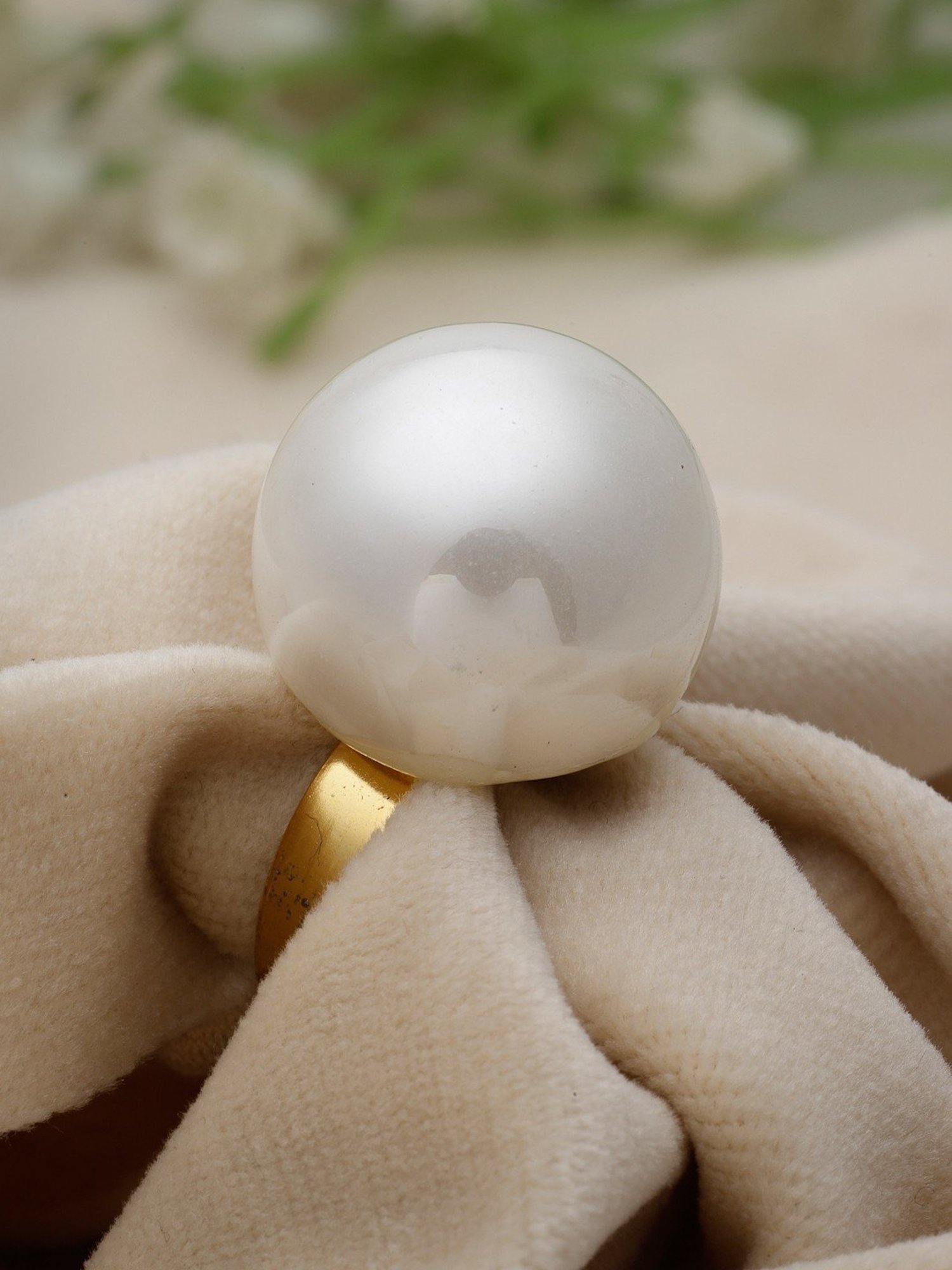 Moedbuille Handcrafted Pearl Studded Finger Ring