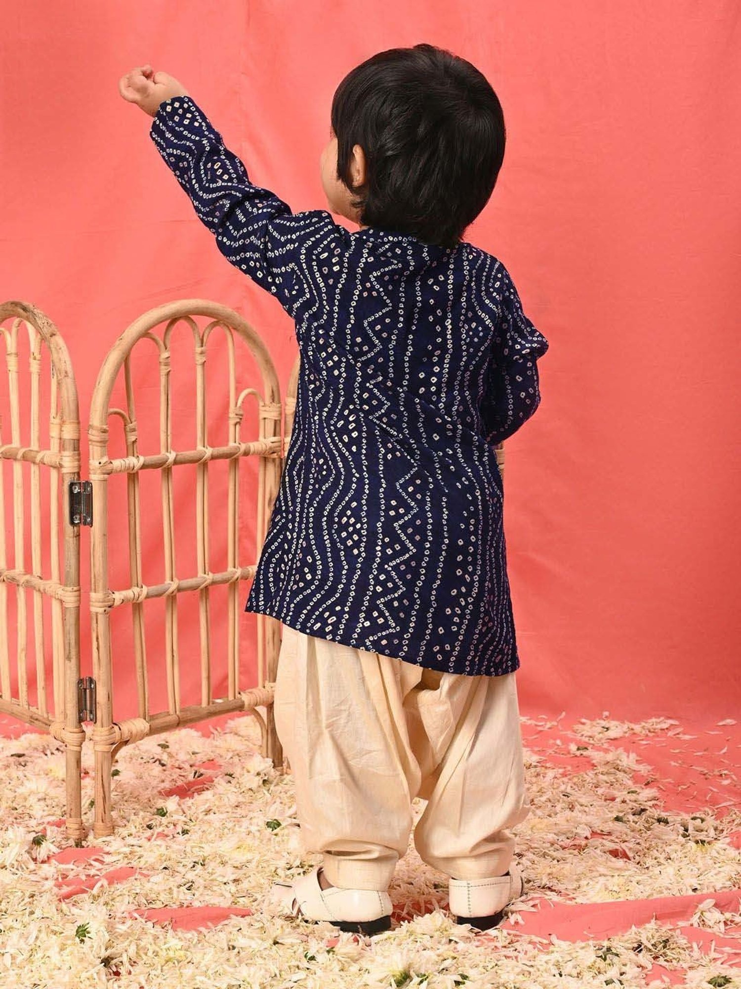 VASTRAMAY Boys Navy Printed Full Sleeves Kurta Sets