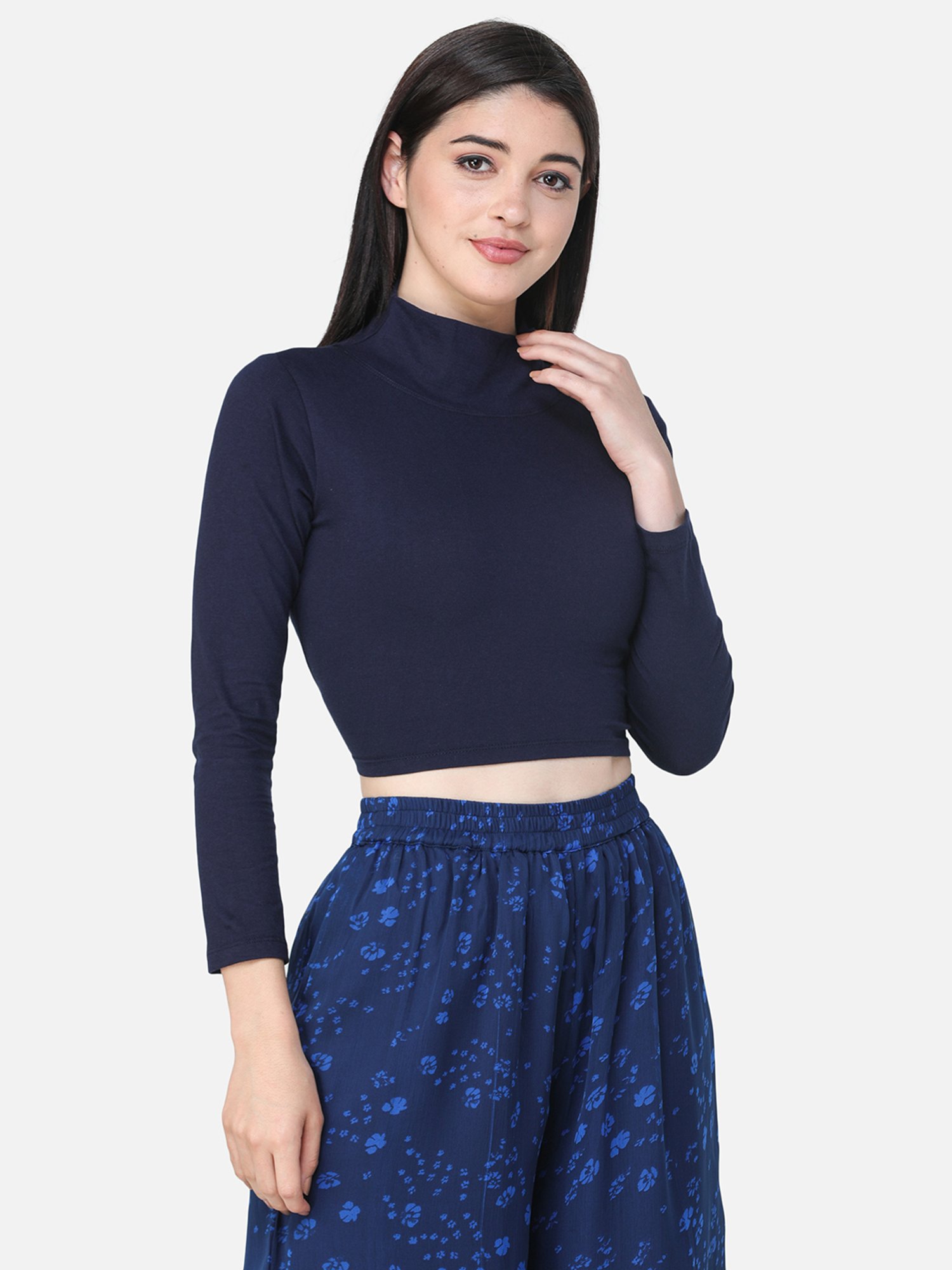 Scorpius Navy Regular Fit Crop Top