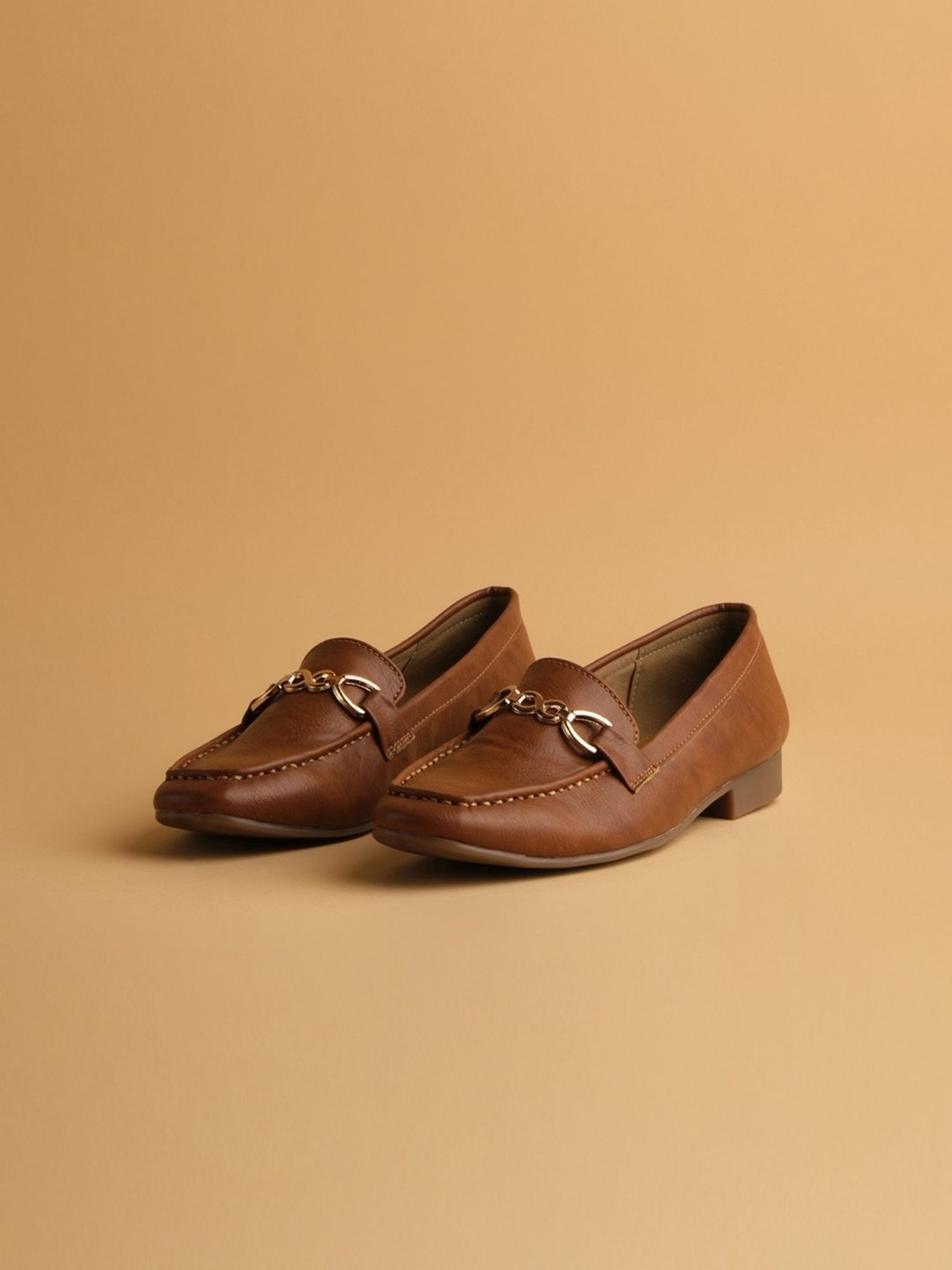 Eridani Women's Lucifer Tan Loafers