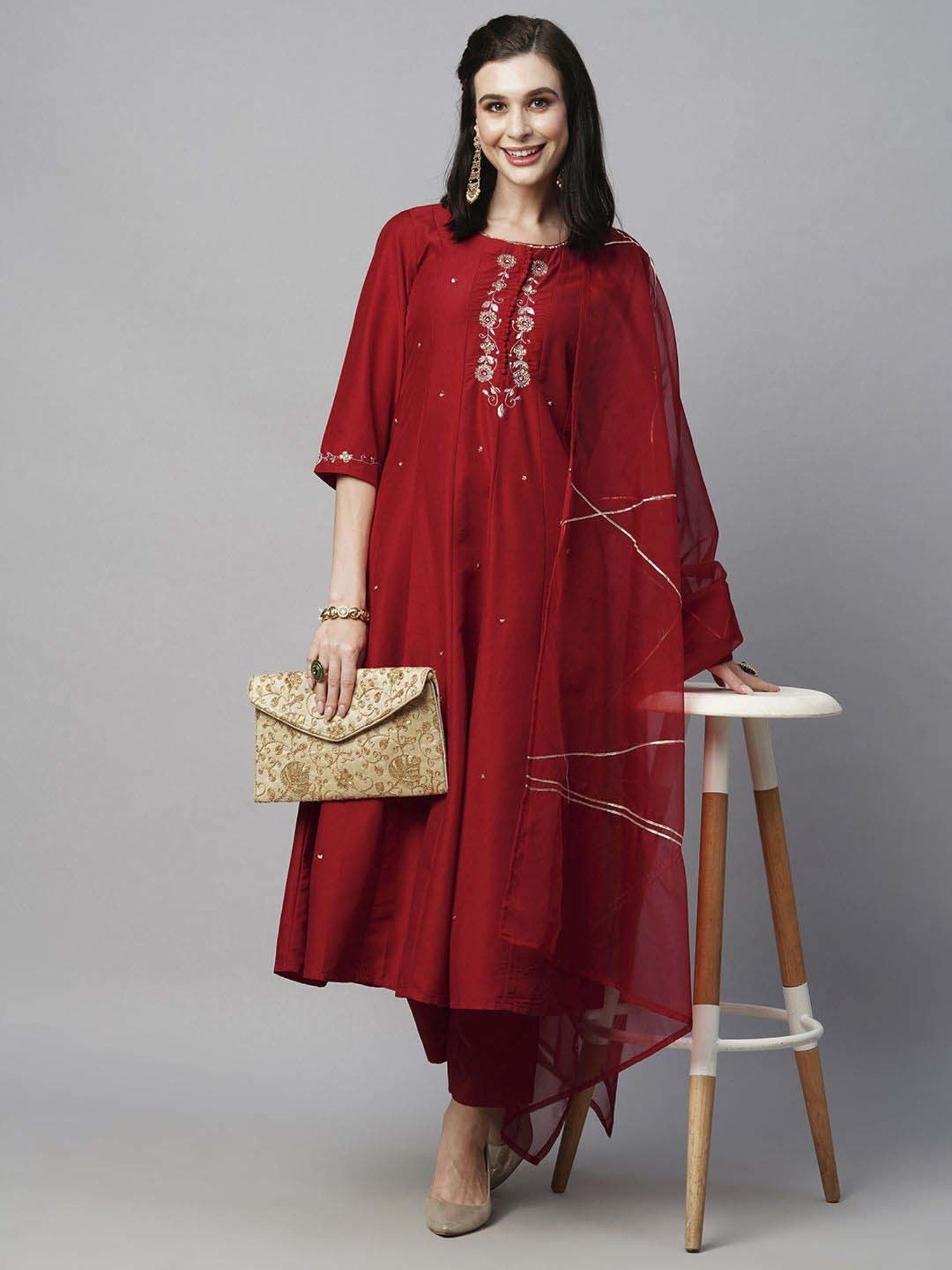 Heeposh Red Embroidered Kurta Pant Set With Dupatta