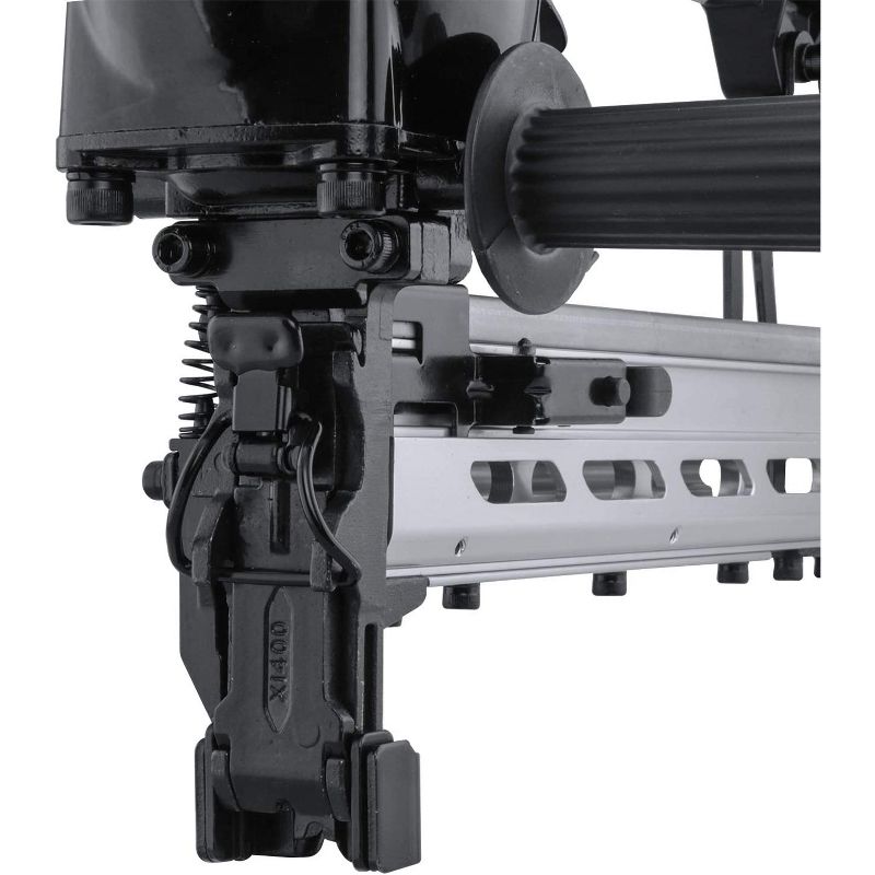 Freeman PFS9 Pneumatic 9-Gauge 2-Inch Ergonomic and Lightweight Fencing Stapler with Quick Release and 1000 9 Gauge 1.75-Inch Nails Box, Orange