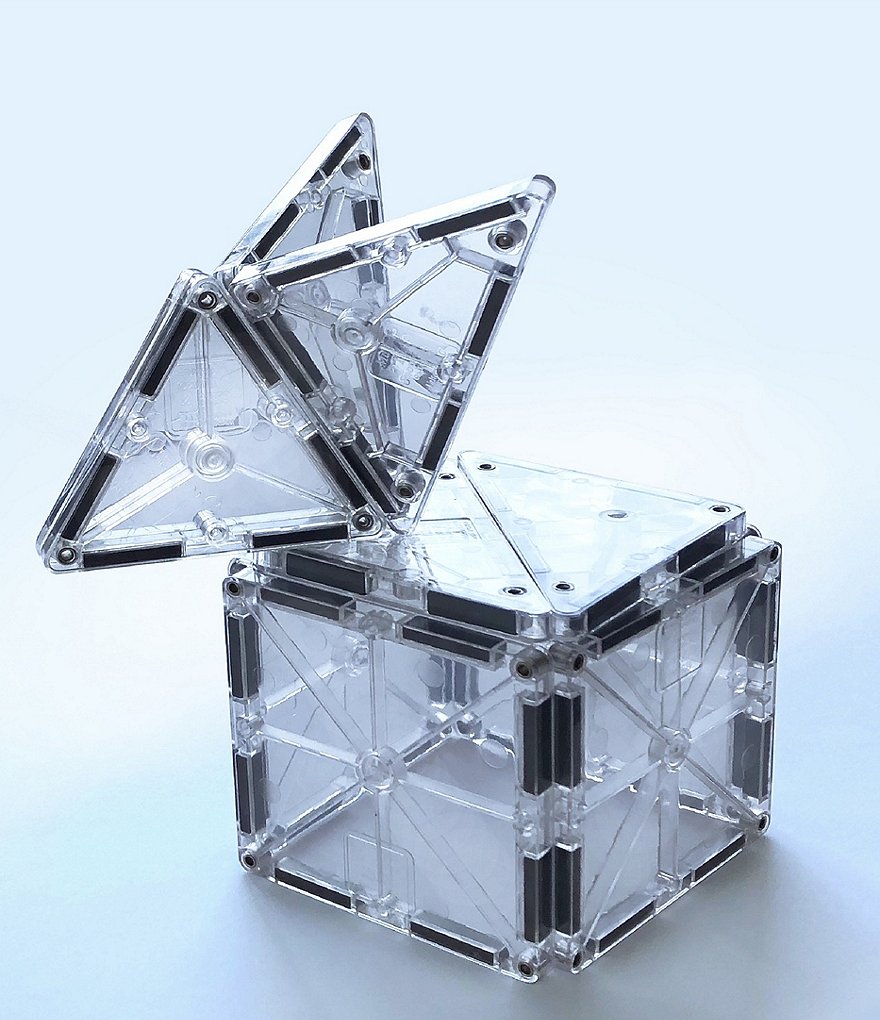 Magna-Tiles&reg; ICE 16-Piece Set