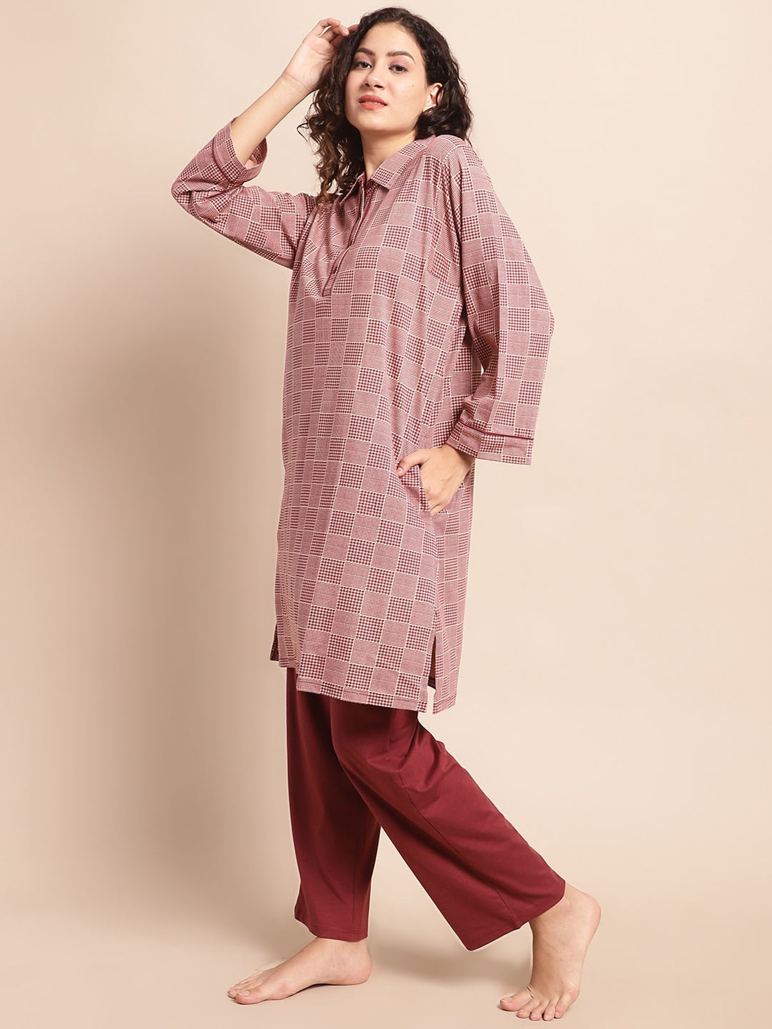 Kanvin Maroon Printed Tunic With Pyjamas